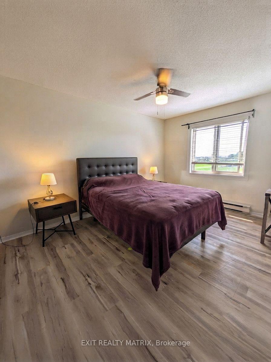 Photo 7 of Unit 402C, 2041 Arrowsmith Drive, Ottawa, Beacon Hill South — HOMEH
