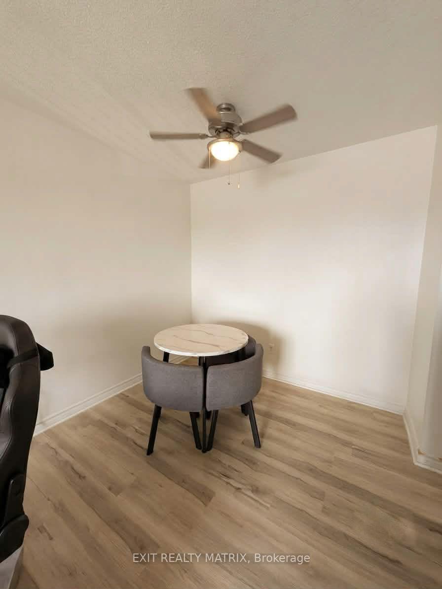 Photo 4 of Unit 402C, 2041 Arrowsmith Drive, Ottawa, Beacon Hill South — HOMEH