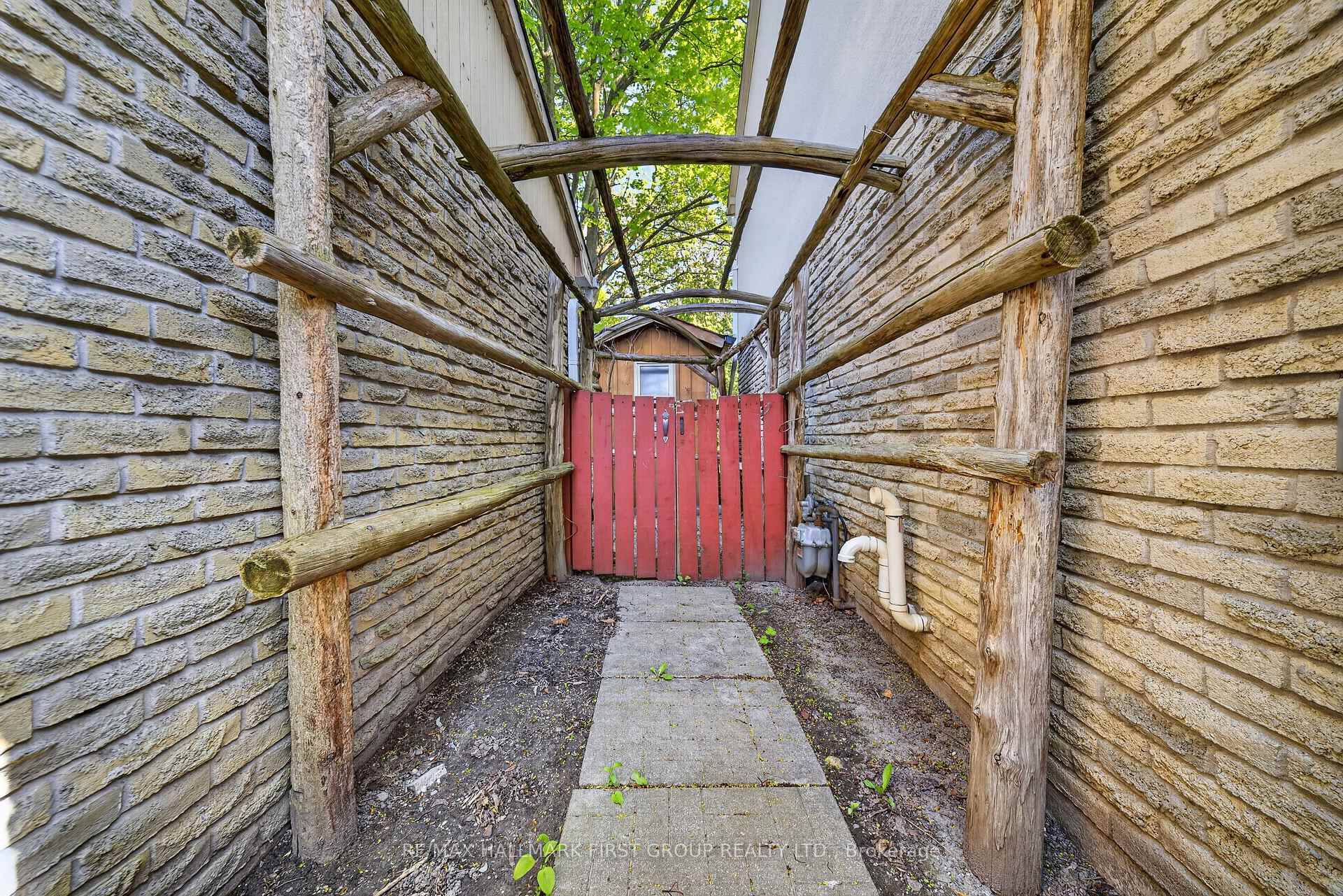 Photo 40 of 33 Harrison Court, Whitby, Pringle Creek — HOMEH