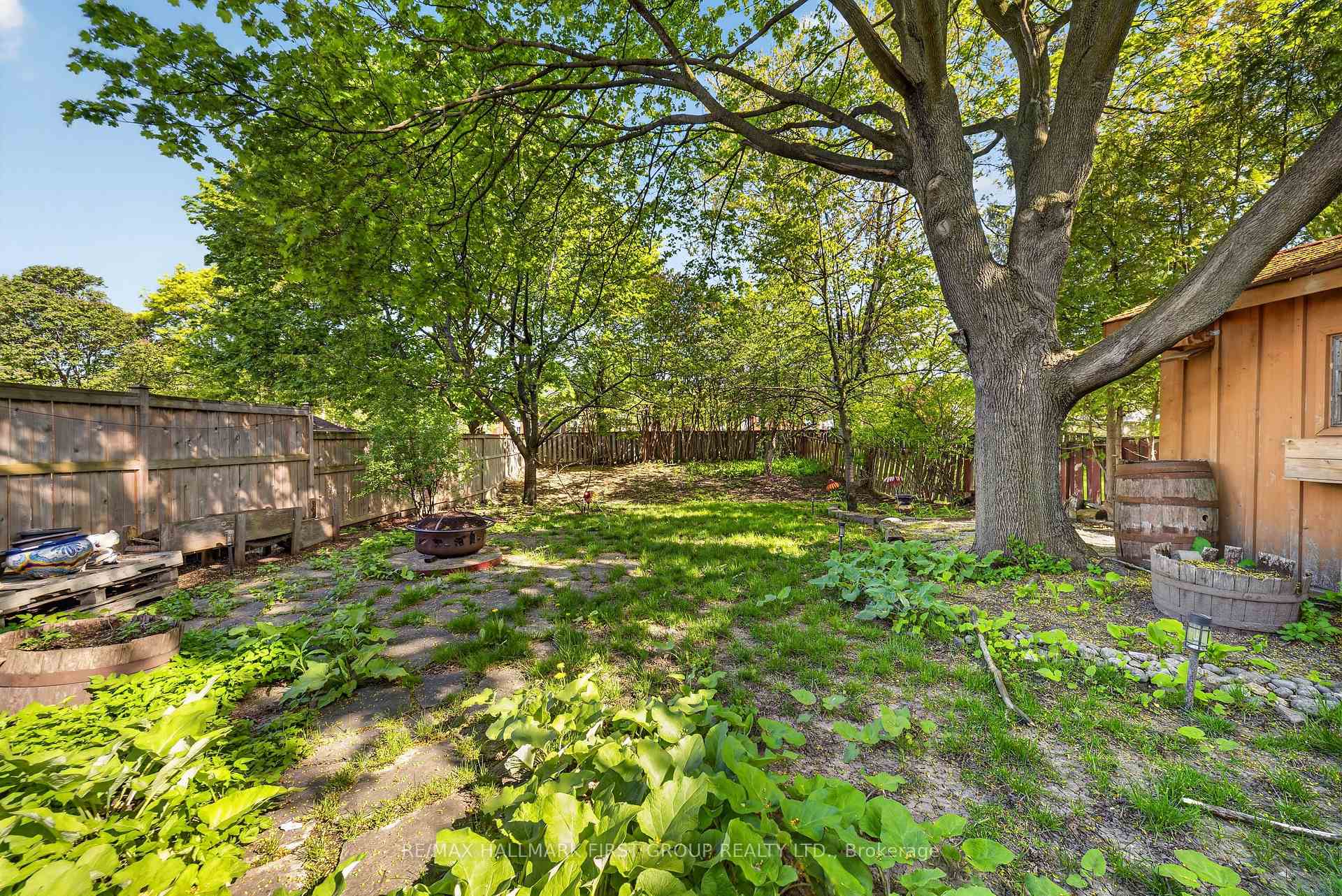 Photo 46 of 33 Harrison Court, Whitby, Pringle Creek — HOMEH