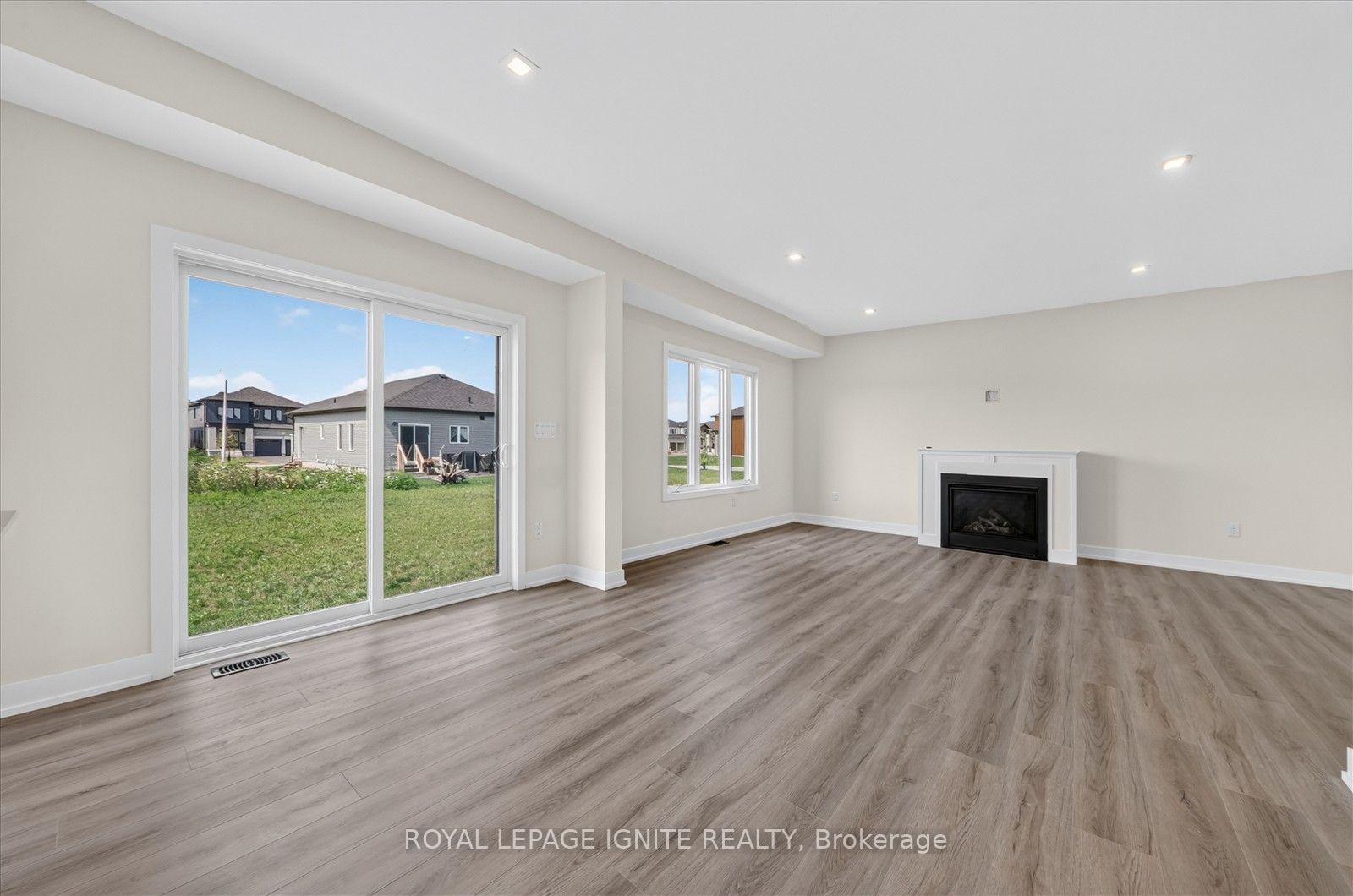 Photo 21 of 58 Dusenbury Drive, Loyalist, Odessa — HOMEH