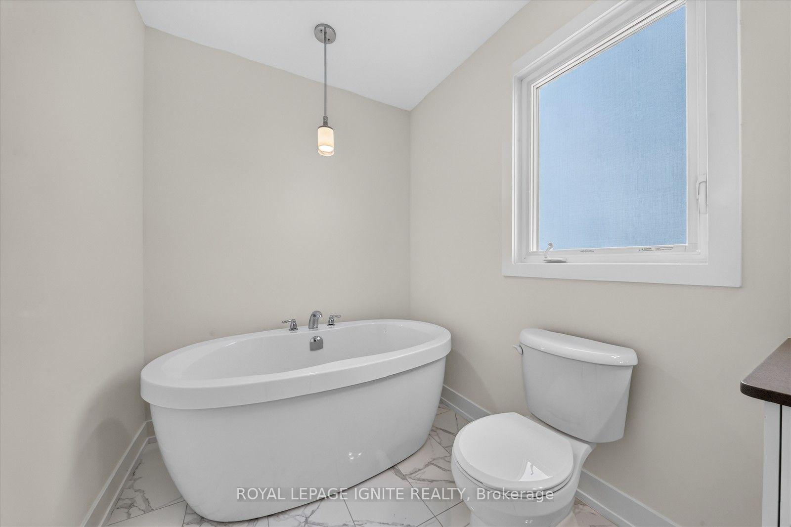 Photo 32 of 58 Dusenbury Drive, Loyalist, Odessa — HOMEH