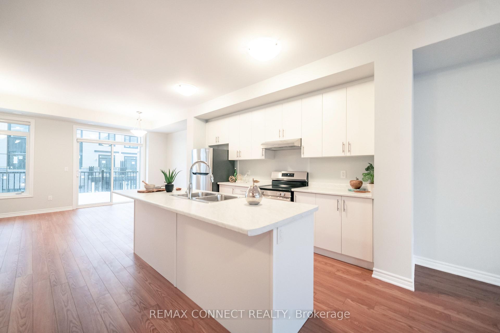 Photo 8 of 1028 Dyas Avenue, Oshawa, Kedron — HOMEH