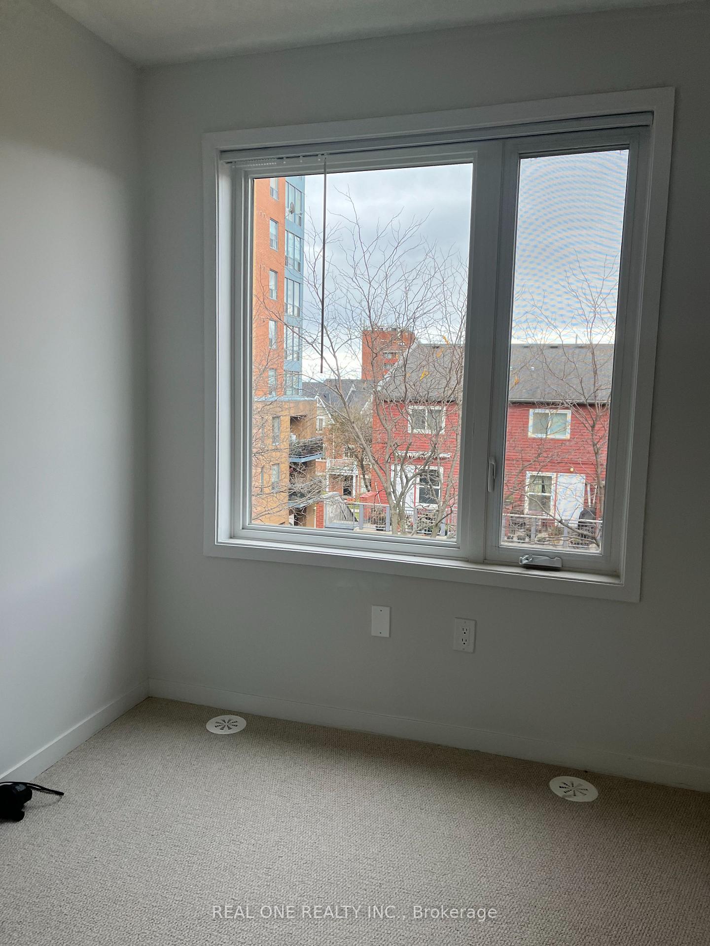 Photo 8 of Unit 104, 30 William Jackson Way, Etobicoke, New Toronto — HOMEH
