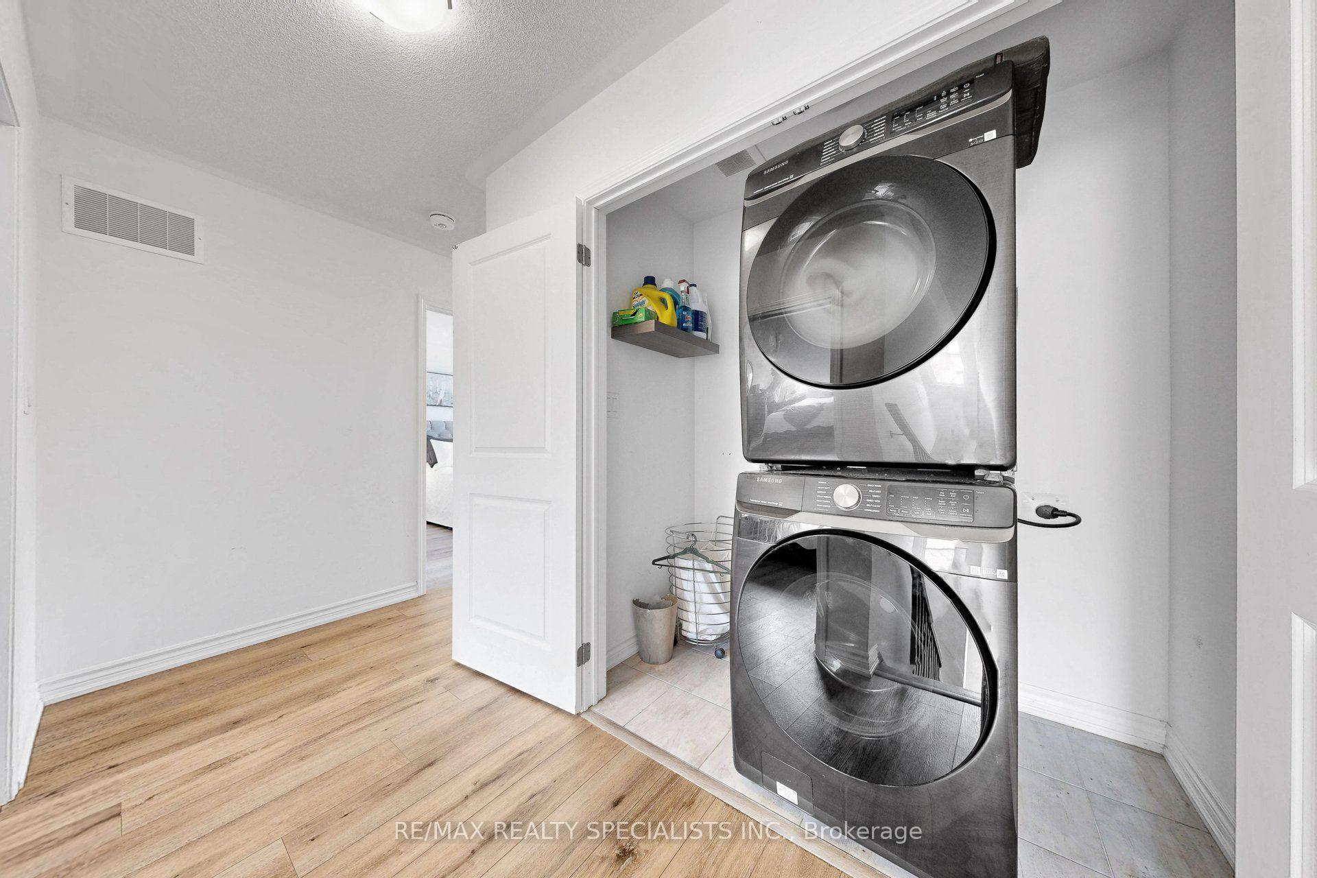 Photo 77 of 42 Keppel Circle, Brampton, Northwest Brampton — HOMEH