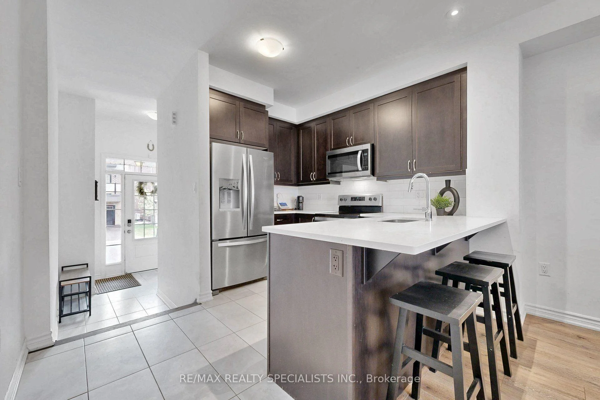 Photo 14 of 42 Keppel Circle, Brampton, Northwest Brampton — HOMEH