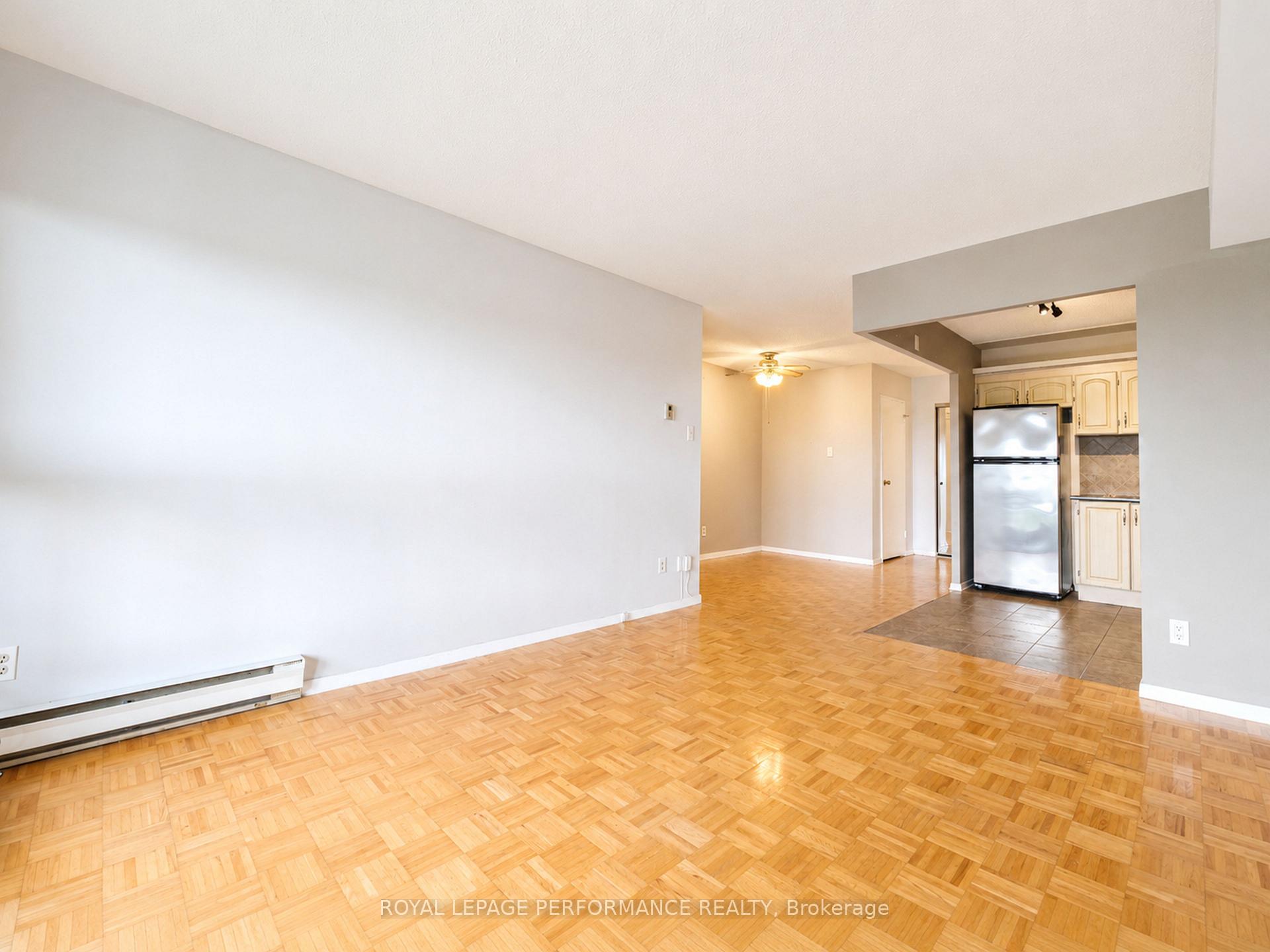 Photo 8 of Unit 708, 158C Mcarthur Avenue, Ottawa, Vanier — HOMEH