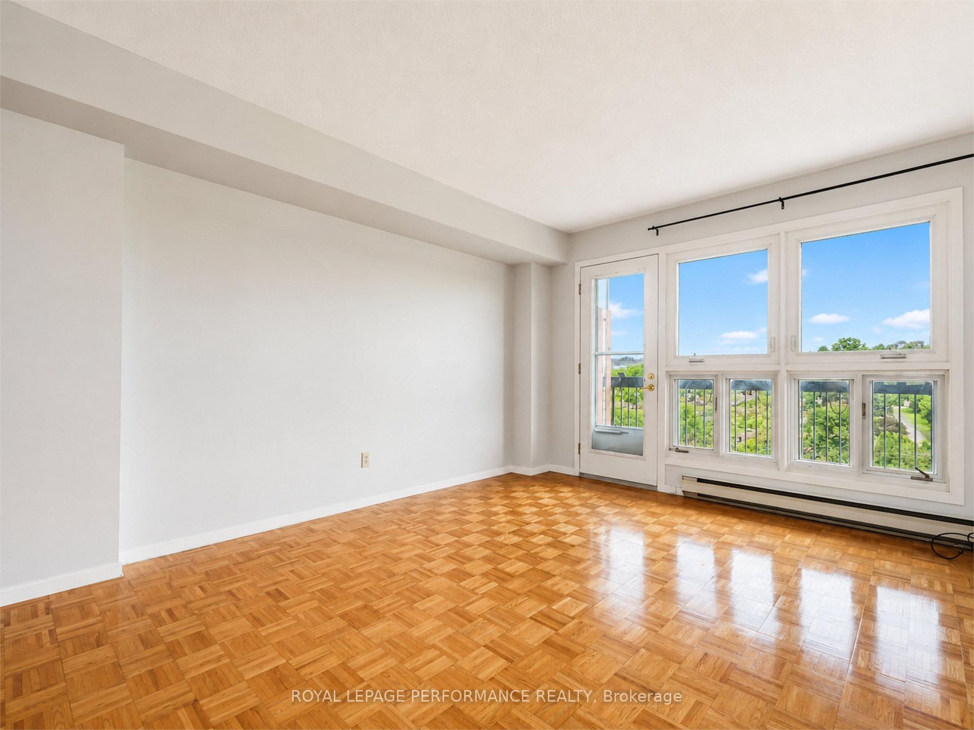 Photo 12 of Unit 708, 158C Mcarthur Avenue, Ottawa, Vanier — HOMEH