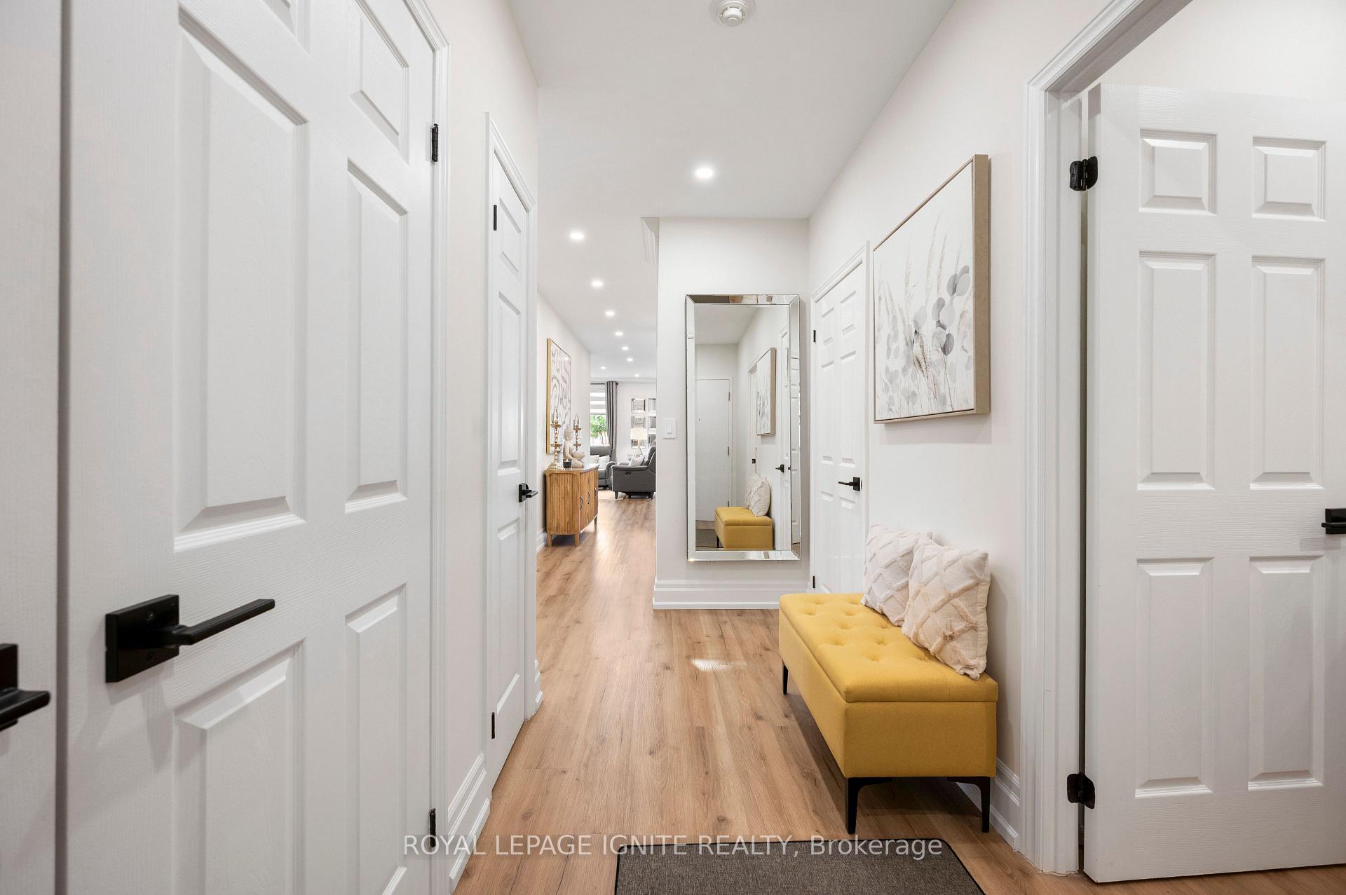 Photo 4 of Unit 204, 7340 Markham Road, Markham, Middlefield — HOMEH