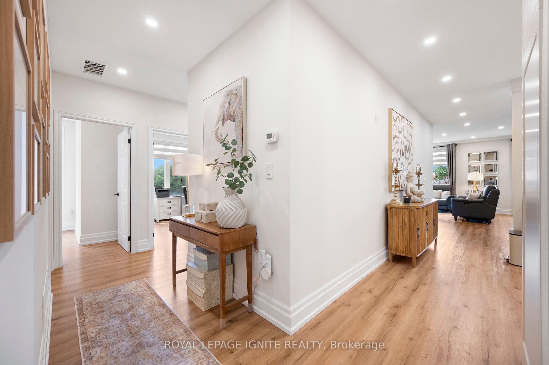 Photo 18 of Unit 204, 7340 Markham Road, Markham, Middlefield — HOMEH