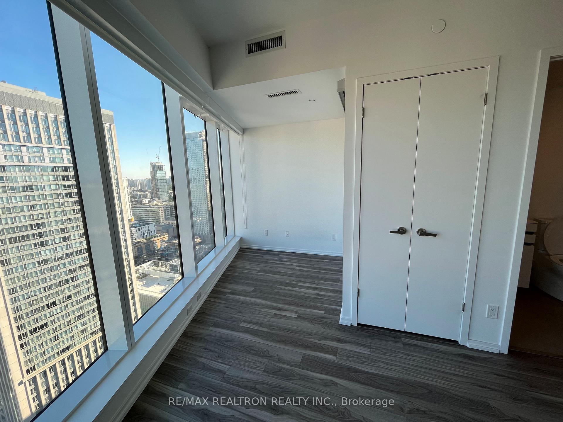Photo 7 of Unit 3113, 197 Yonge Street, Toronto, Church-Yonge Corridor — HOMEH
