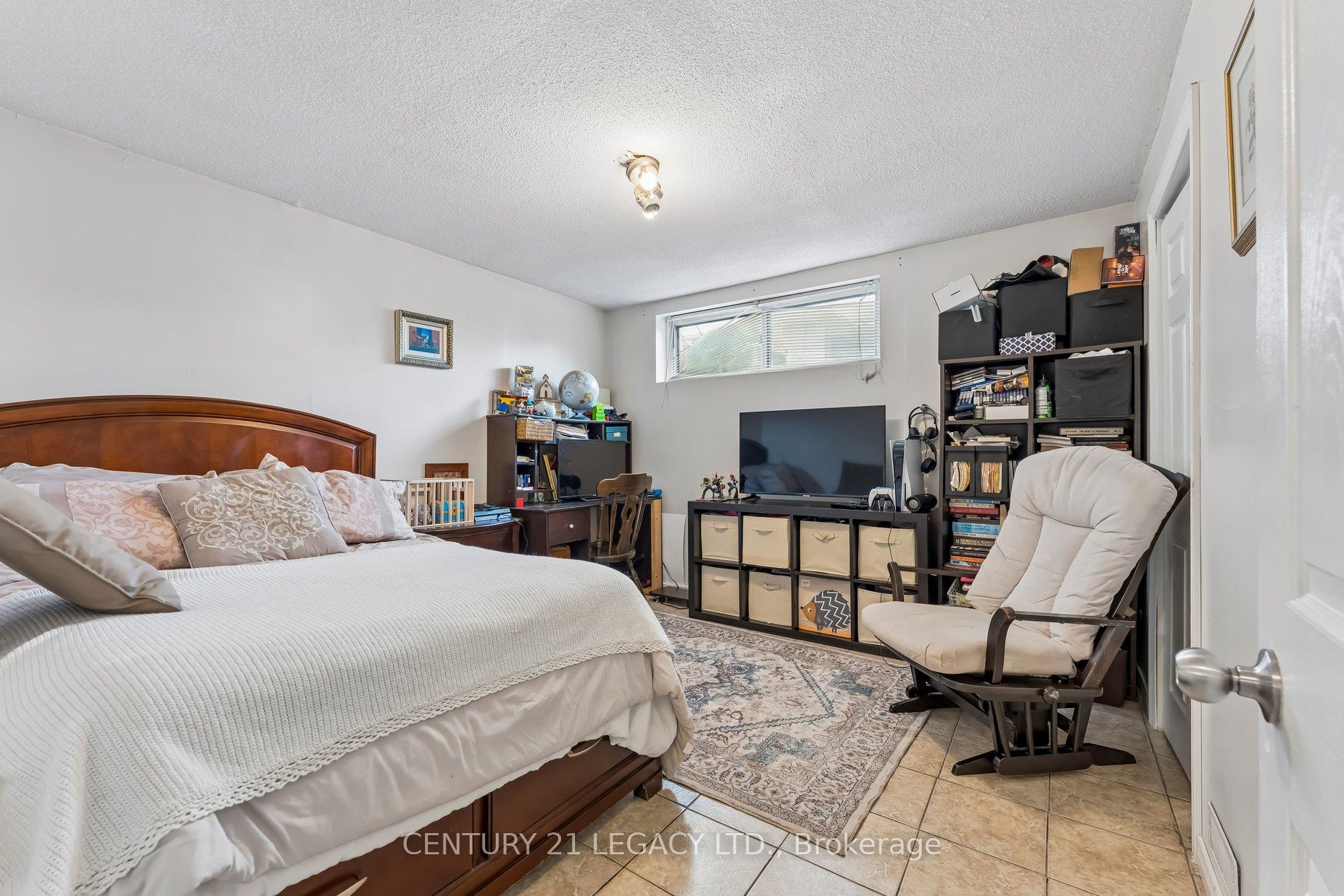 Photo 26 of 34 Cumberland Drive, Brampton, Brampton North — HOMEH
