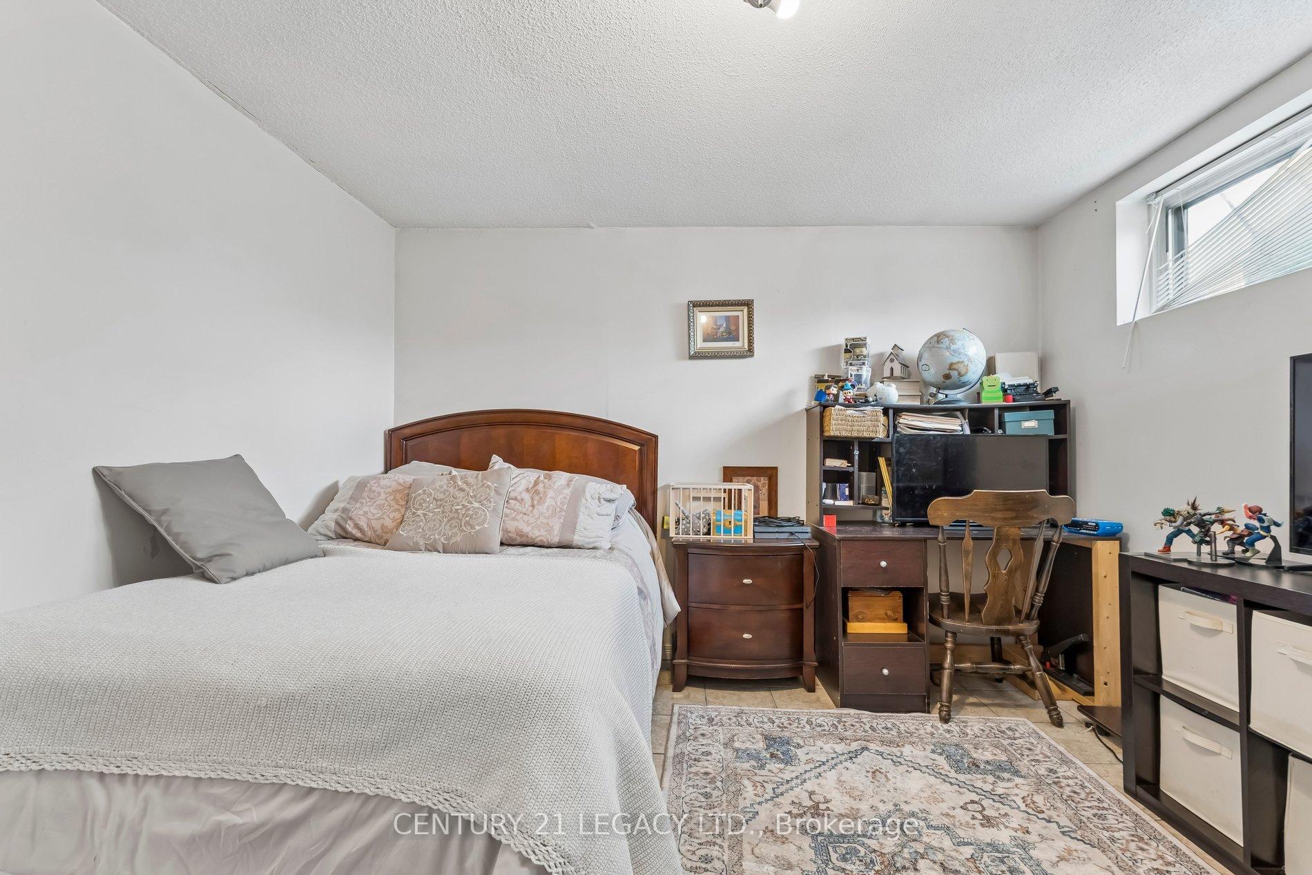 Photo 27 of 34 Cumberland Drive, Brampton, Brampton North — HOMEH