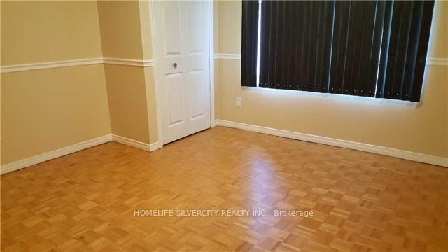 Photo 3 of Unit 2, 23 Claypine Trail, Brampton, Brampton North — HOMEH