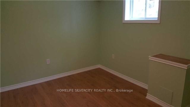 Photo 9 of Unit 2, 23 Claypine Trail, Brampton, Brampton North — HOMEH