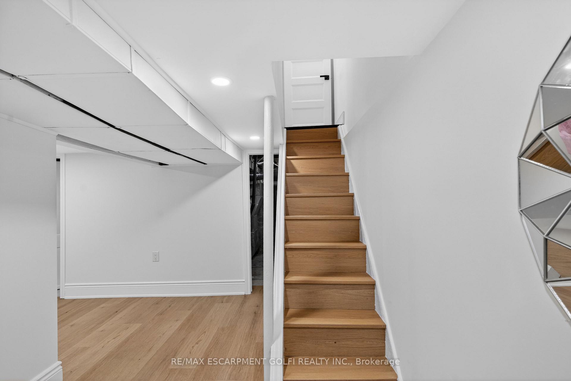 Photo 24 of 23 Edward Street, Hamilton, Stipley — HOMEH