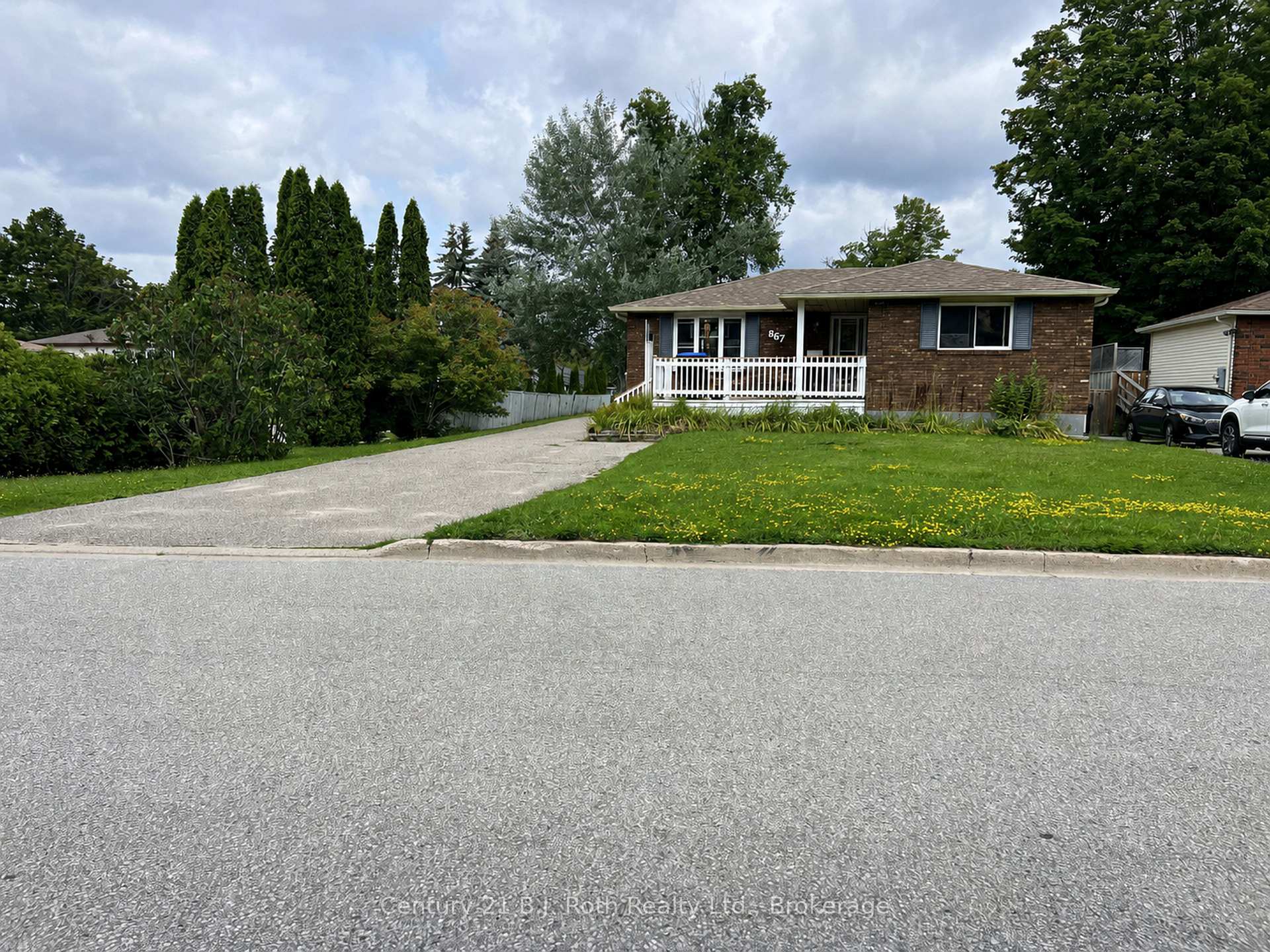 Photo 2 of 867 Birchwood Drive, Midland — HOMEH