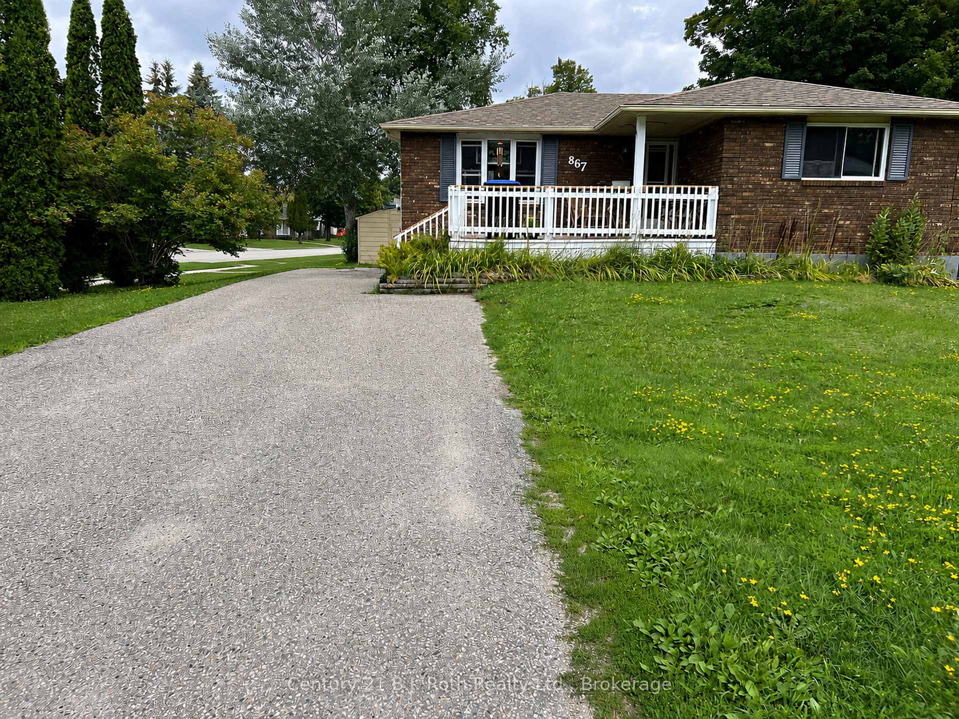 Photo 3 of 867 Birchwood Drive, Midland — HOMEH