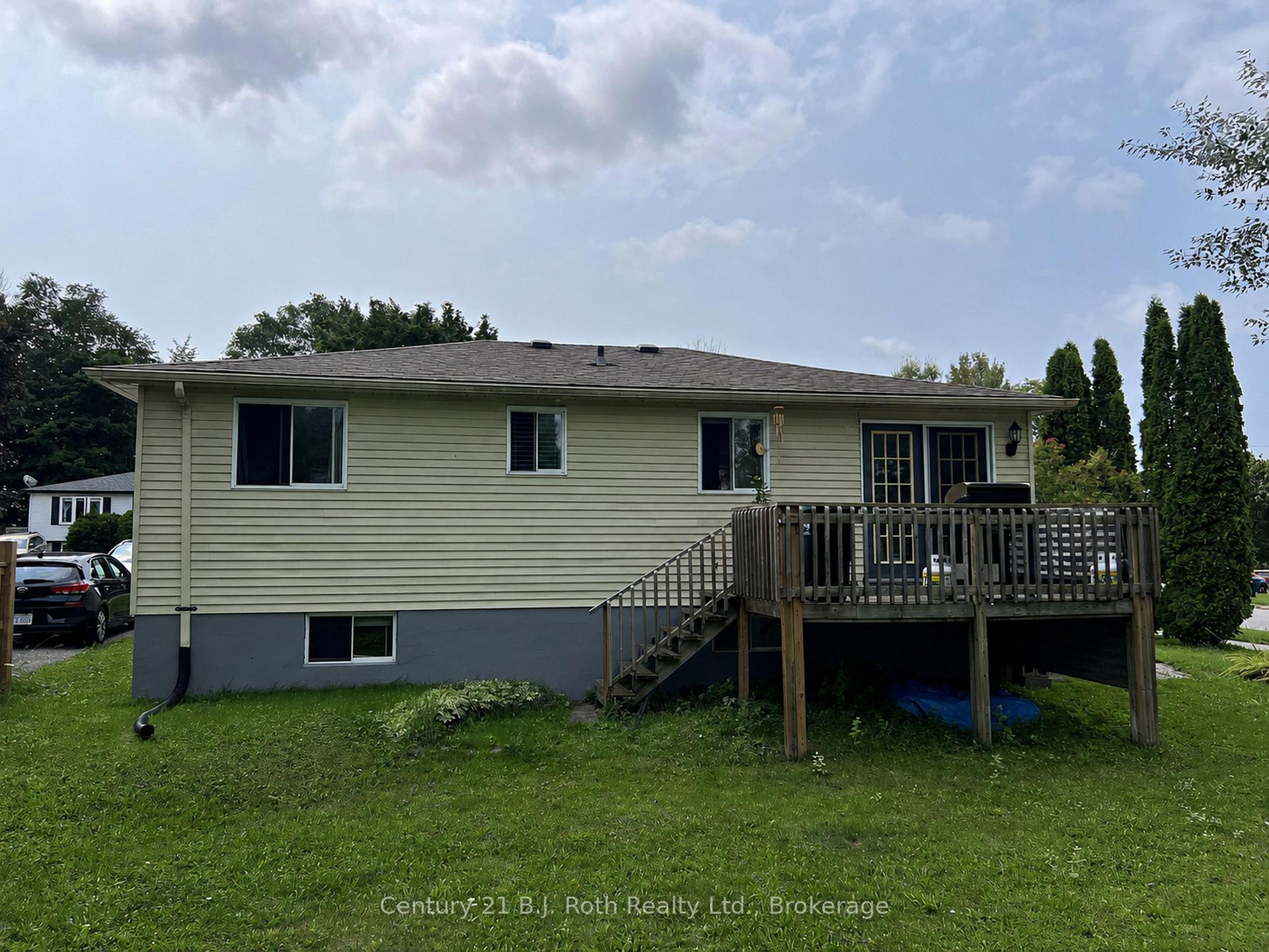 Photo 12 of 867 Birchwood Drive, Midland — HOMEH