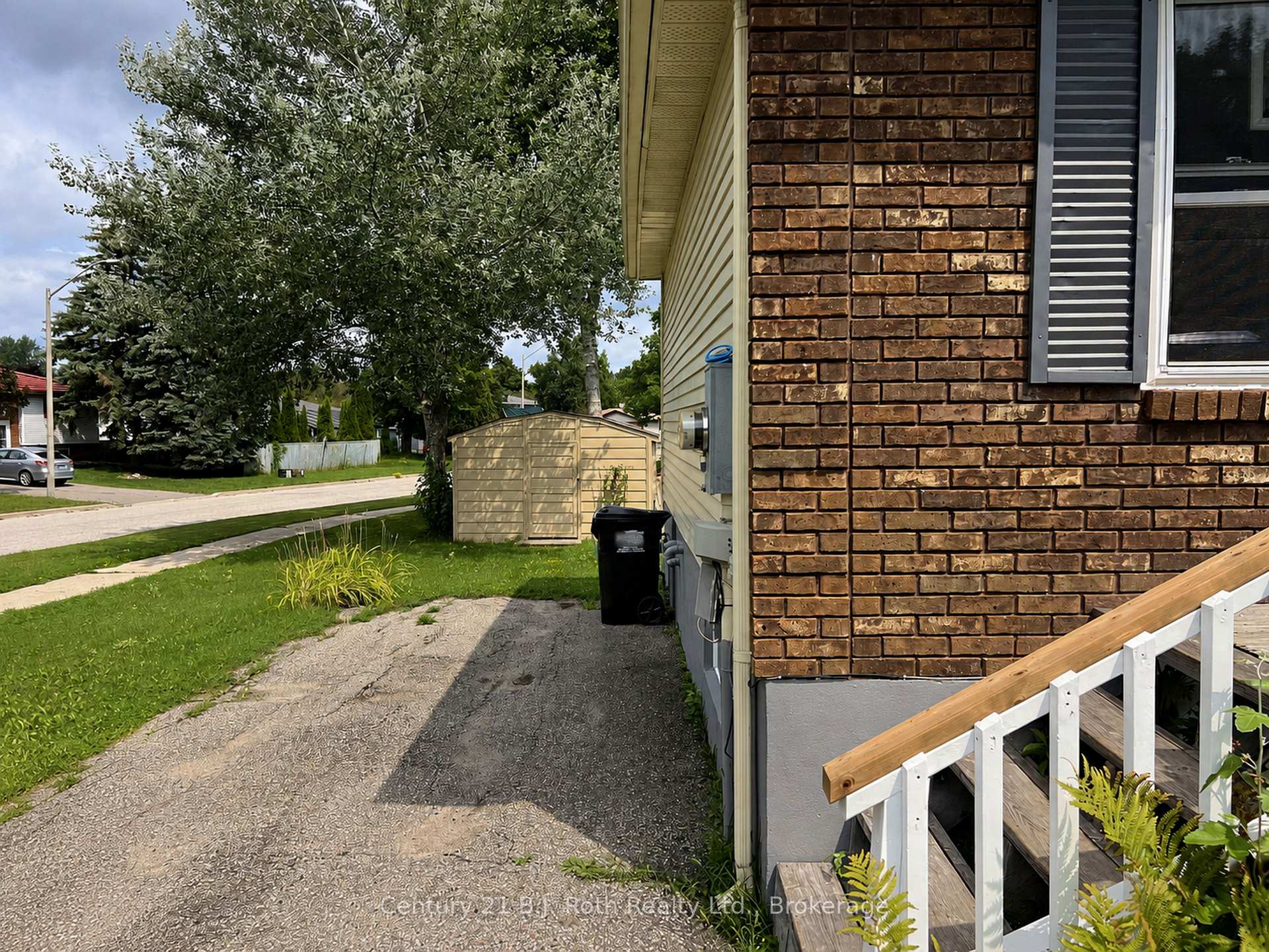 Photo 25 of 867 Birchwood Drive, Midland — HOMEH