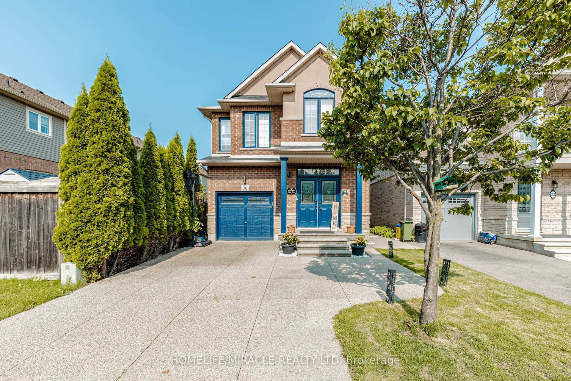 Photo 3 of 36 Tidemore Heights, Hamilton, Stoney Creek — HOMEH