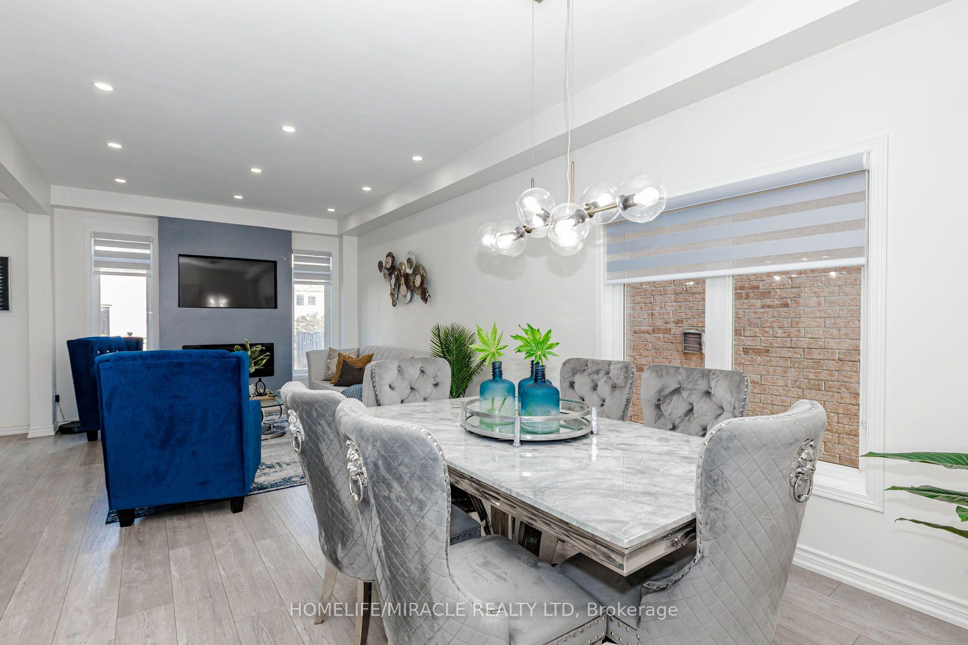 Photo 8 of 36 Tidemore Heights, Hamilton, Stoney Creek — HOMEH