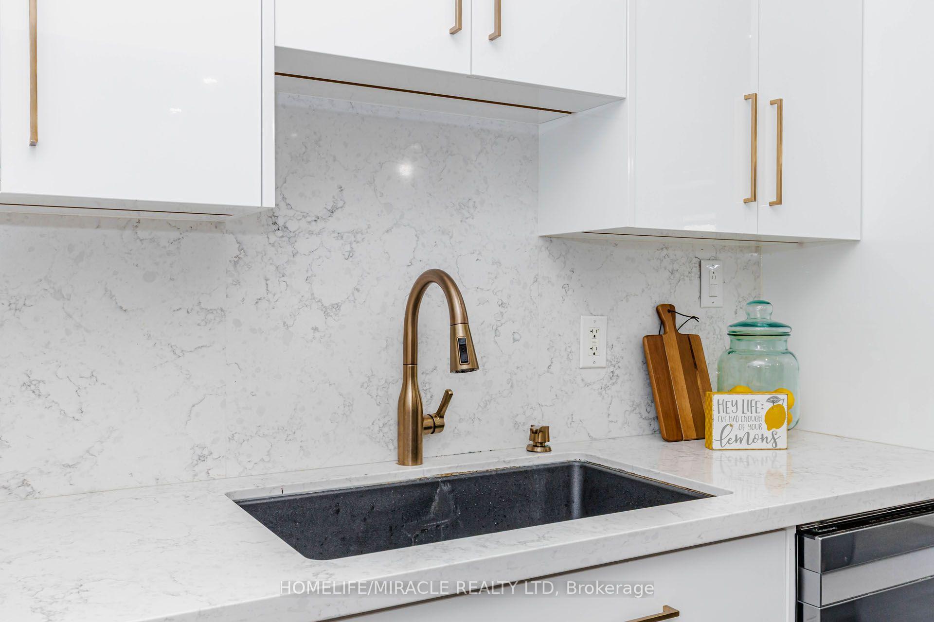 Photo 22 of 36 Tidemore Heights, Hamilton, Stoney Creek — HOMEH