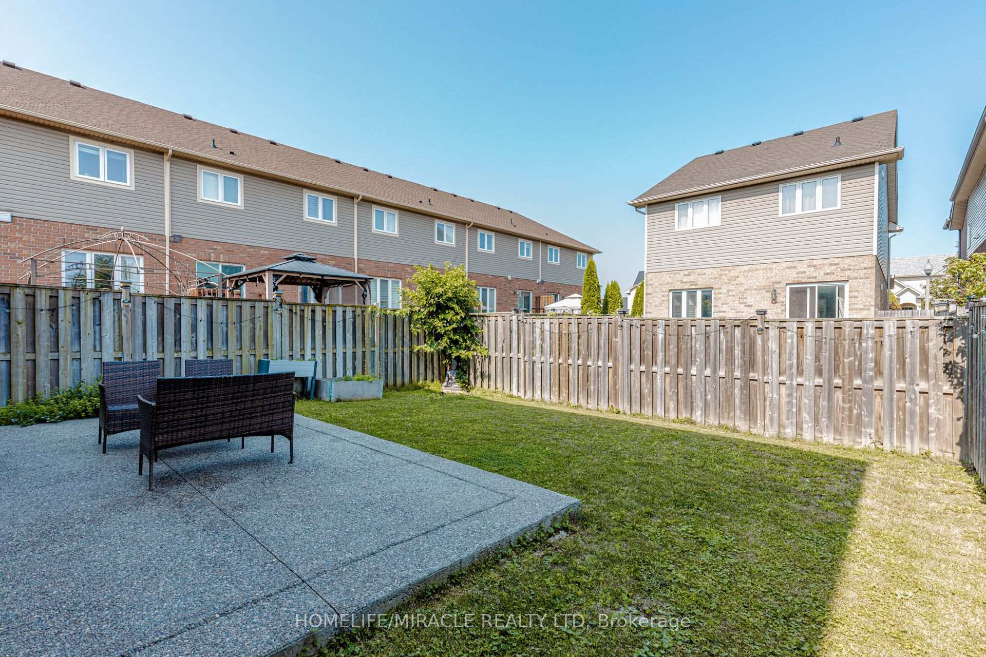 Photo 48 of 36 Tidemore Heights, Hamilton, Stoney Creek — HOMEH