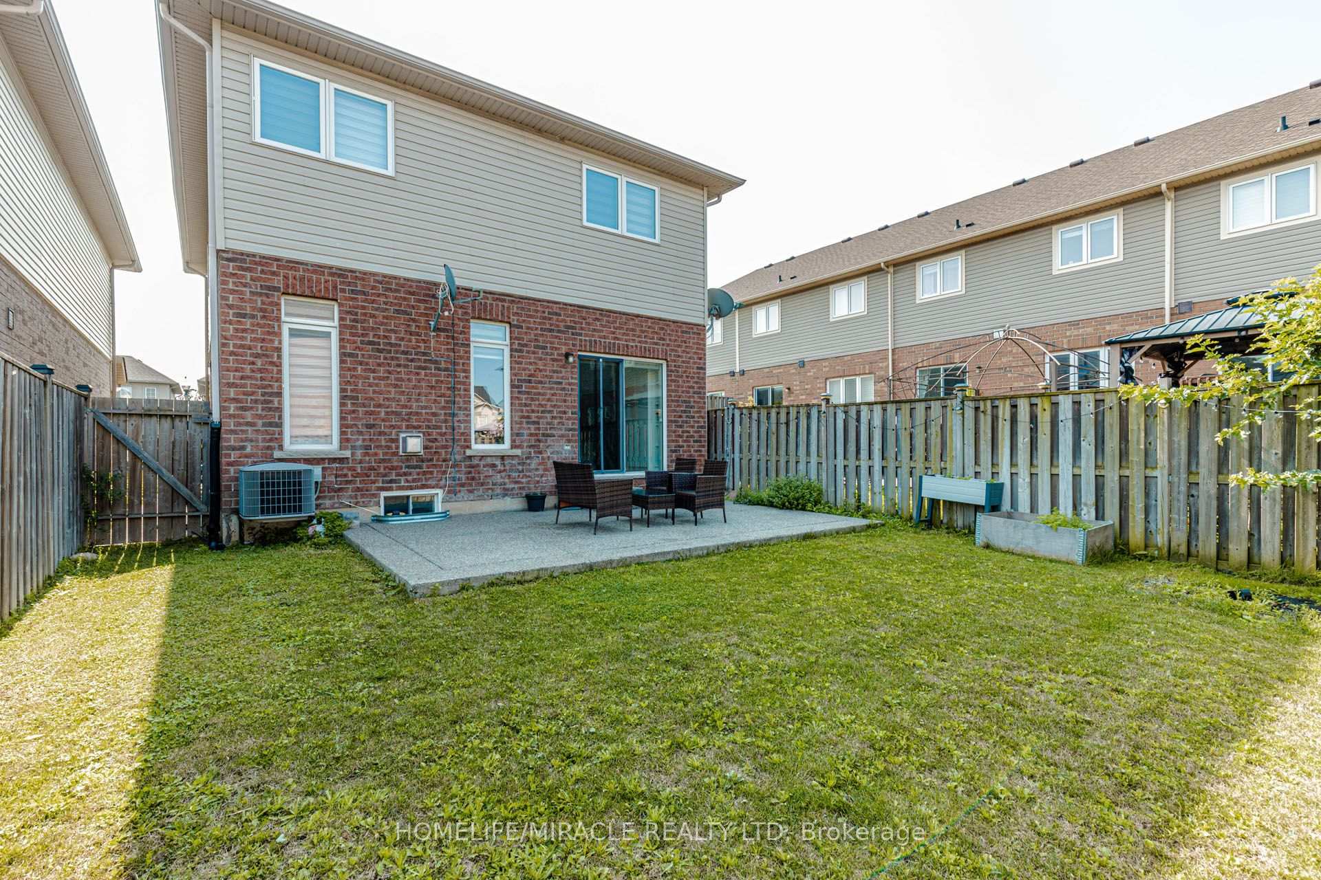 Photo 49 of 36 Tidemore Heights, Hamilton, Stoney Creek — HOMEH