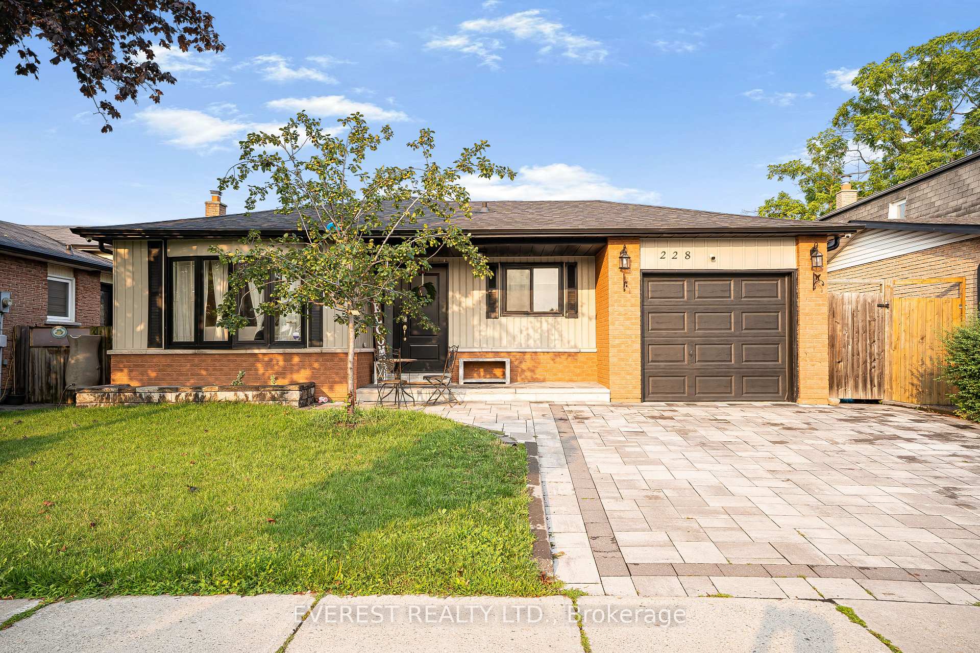 Photo 1 of 228 Michael Boulevard, Whitby, Lynde Creek — HOMEH