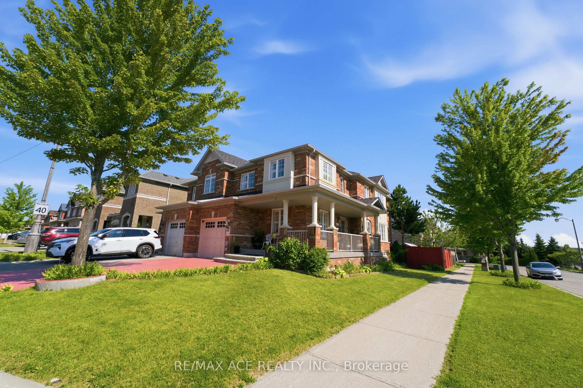 Photo 2 of 58 Andriana Crescent, Markham, Box Grove — HOMEH