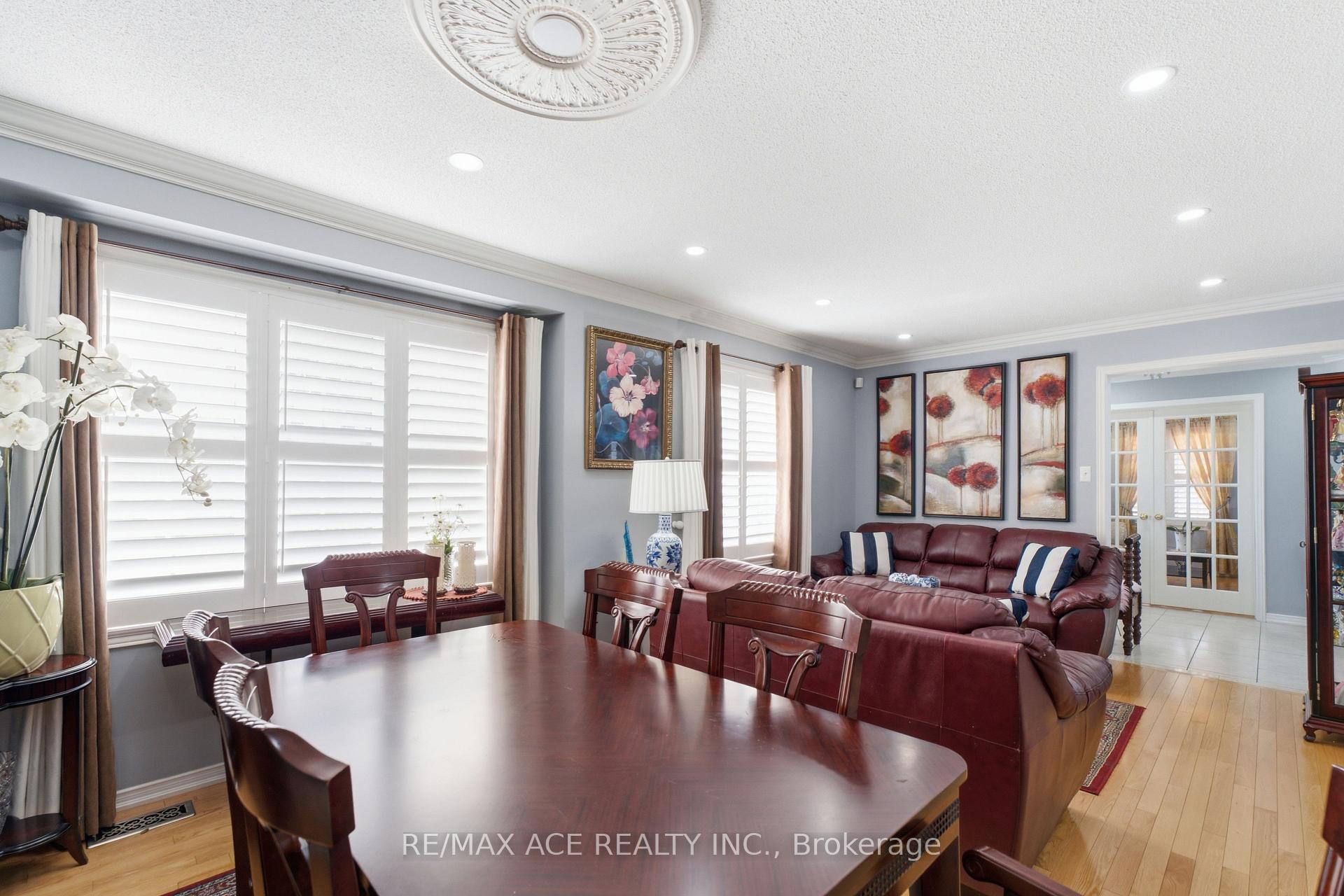 Photo 14 of 58 Andriana Crescent, Markham, Box Grove — HOMEH