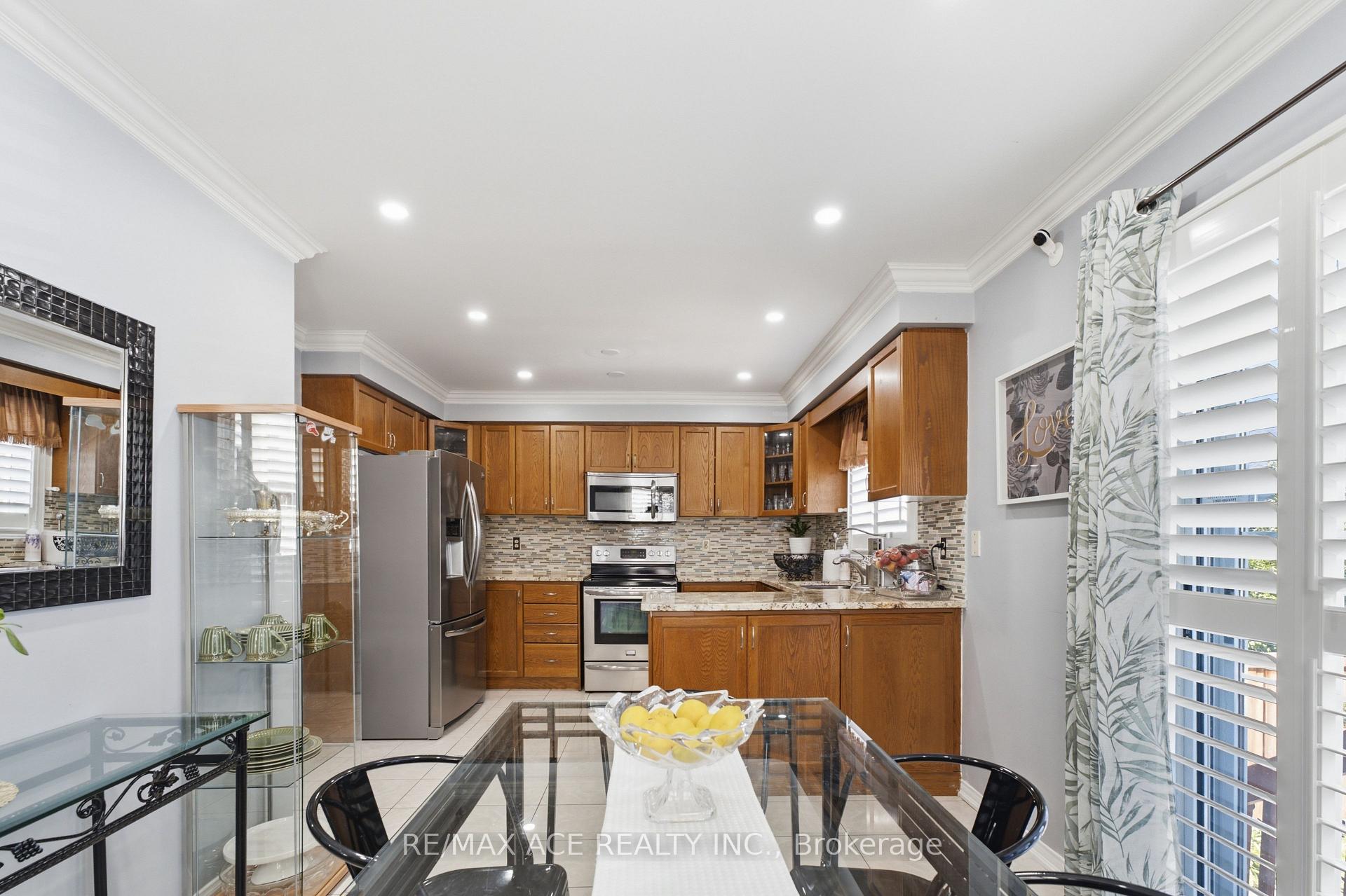 Photo 17 of 58 Andriana Crescent, Markham, Box Grove — HOMEH