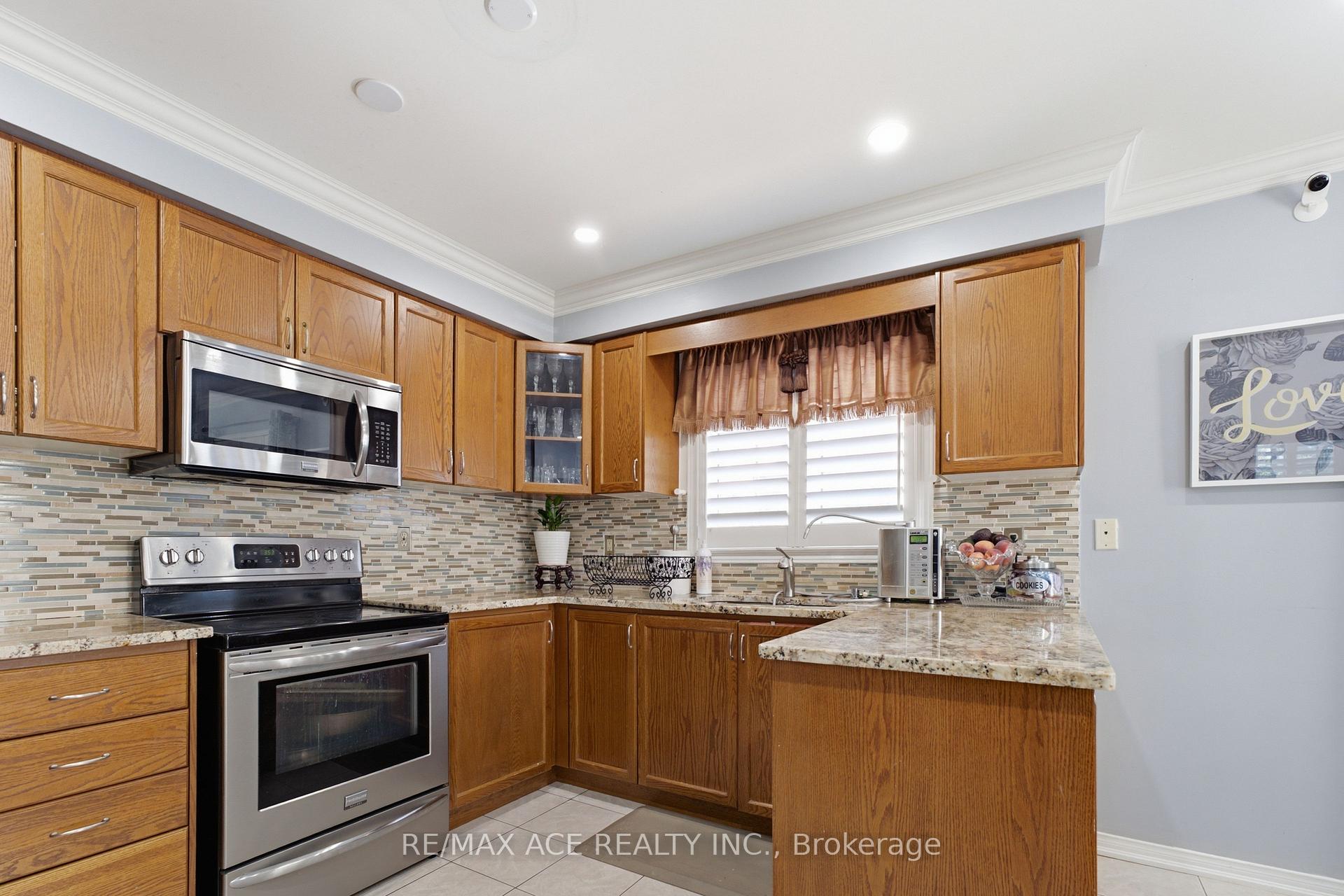 Photo 20 of 58 Andriana Crescent, Markham, Box Grove — HOMEH