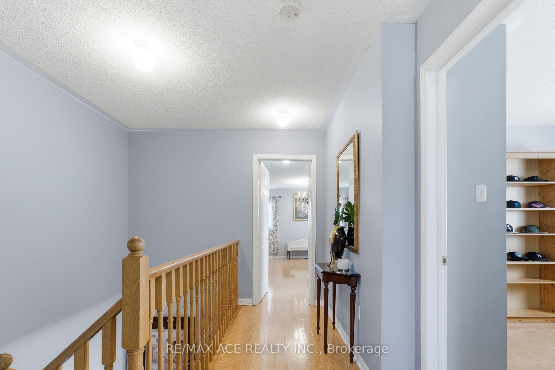Photo 24 of 58 Andriana Crescent, Markham, Box Grove — HOMEH