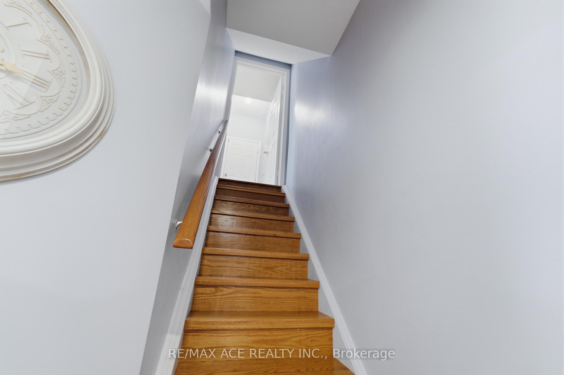 Photo 37 of 58 Andriana Crescent, Markham, Box Grove — HOMEH