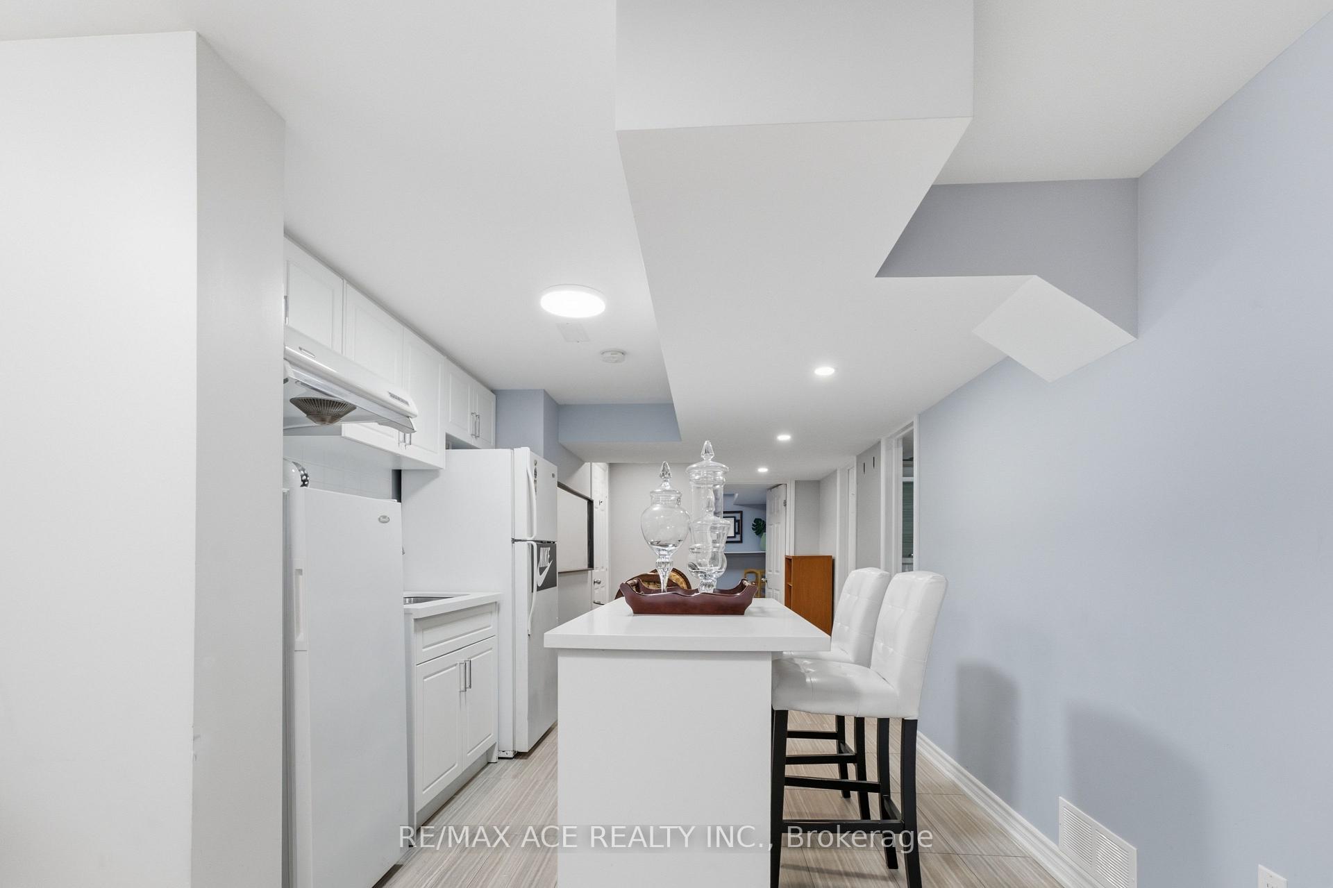 Photo 38 of 58 Andriana Crescent, Markham, Box Grove — HOMEH