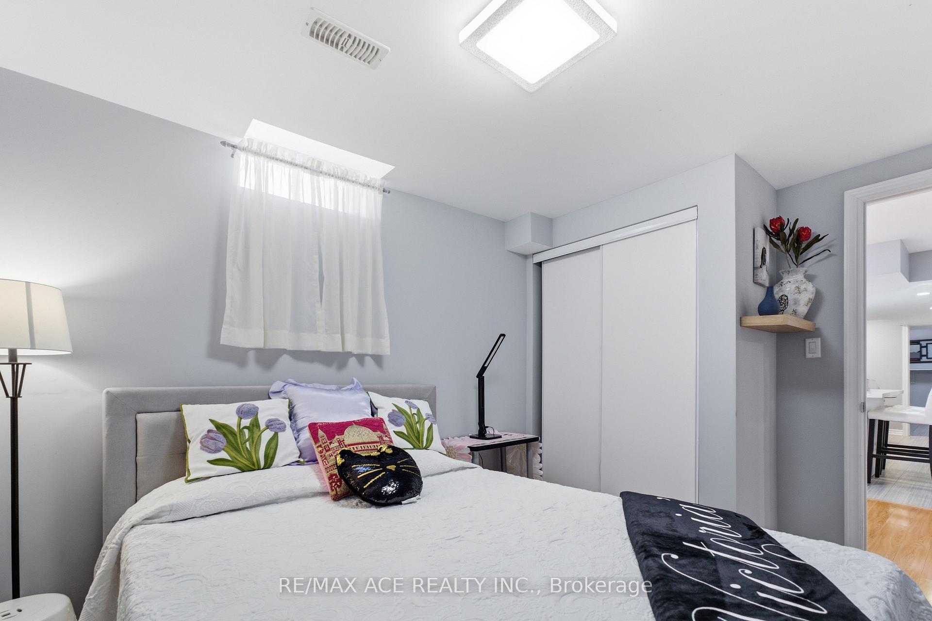 Photo 45 of 58 Andriana Crescent, Markham, Box Grove — HOMEH