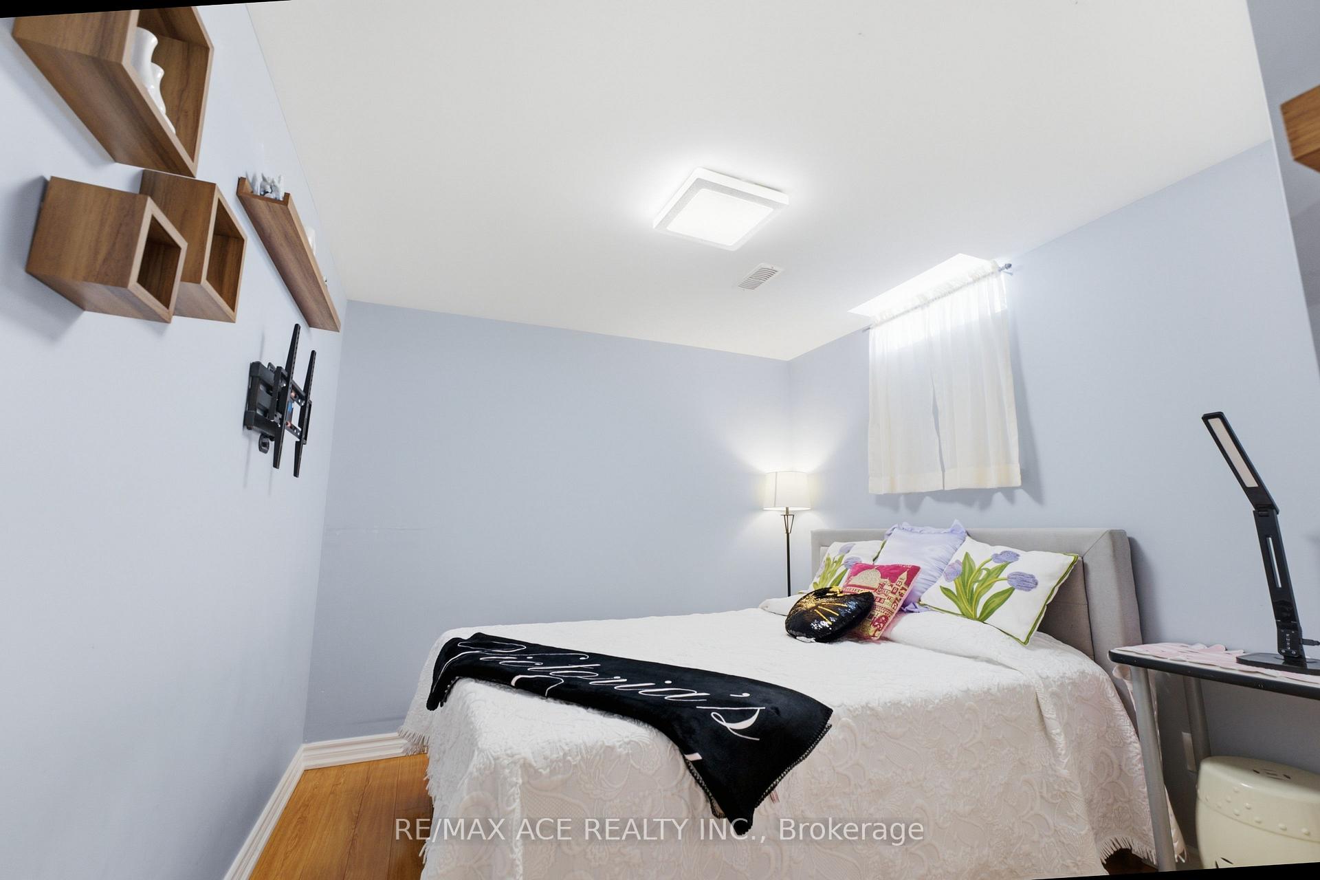 Photo 46 of 58 Andriana Crescent, Markham, Box Grove — HOMEH
