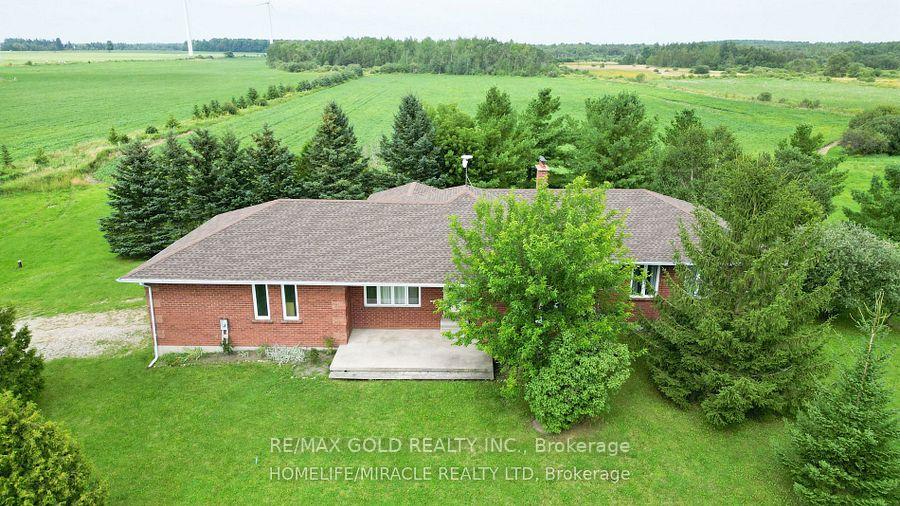 Photo of 197553 2nd Line NE E