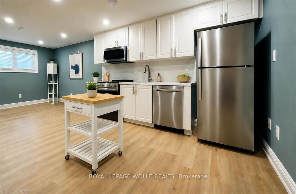 Photo 2 of Unit Lower, 255 Pineland Place, Waterloo, Columbia Forest — HOMEH