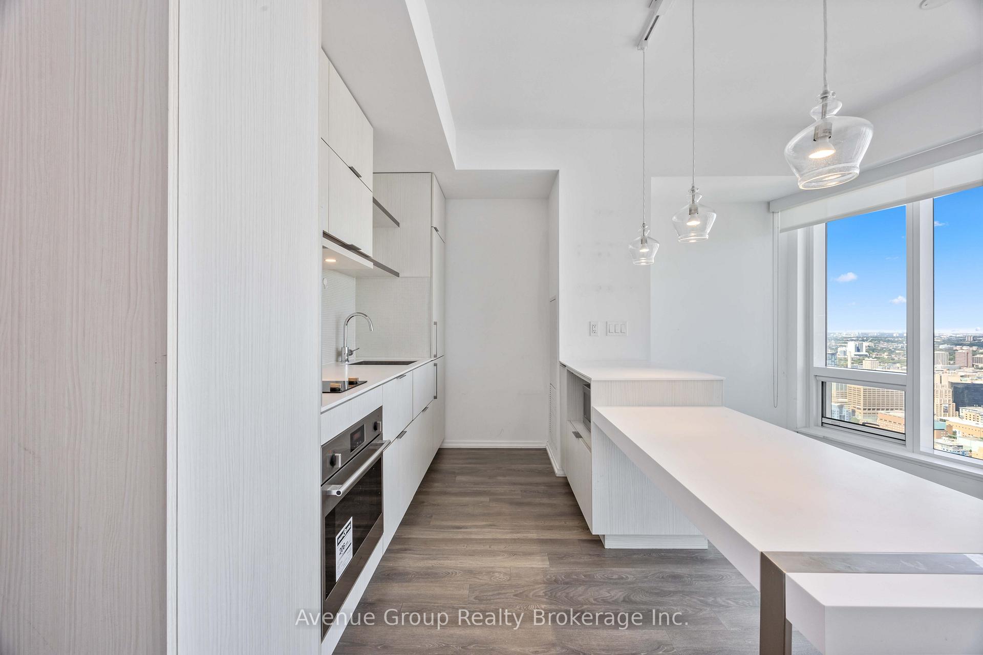 Photo 6 of Unit 5713, 197 Yonge Street, Toronto, Church-Yonge Corridor — HOMEH
