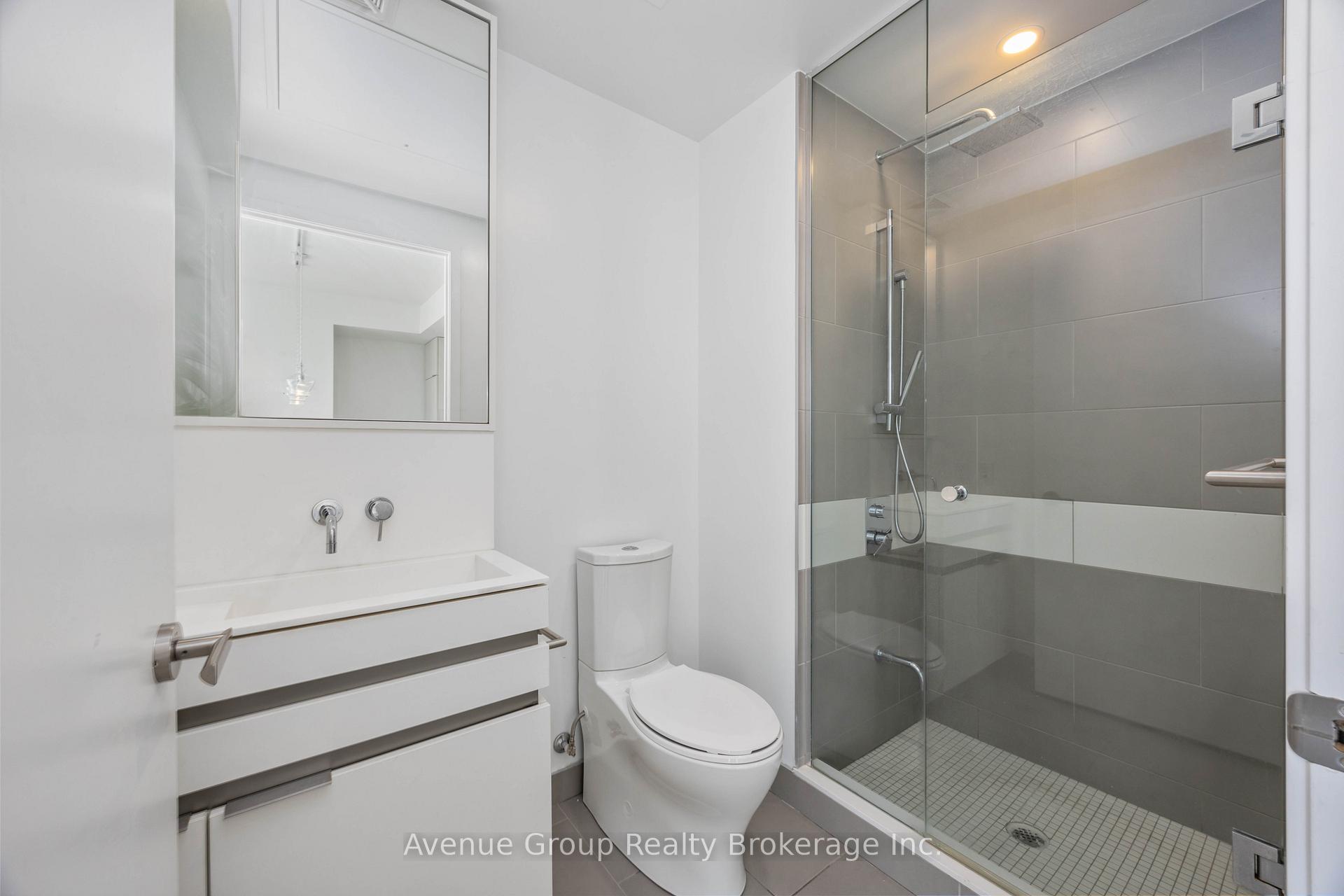 Photo 13 of Unit 5713, 197 Yonge Street, Toronto, Church-Yonge Corridor — HOMEH