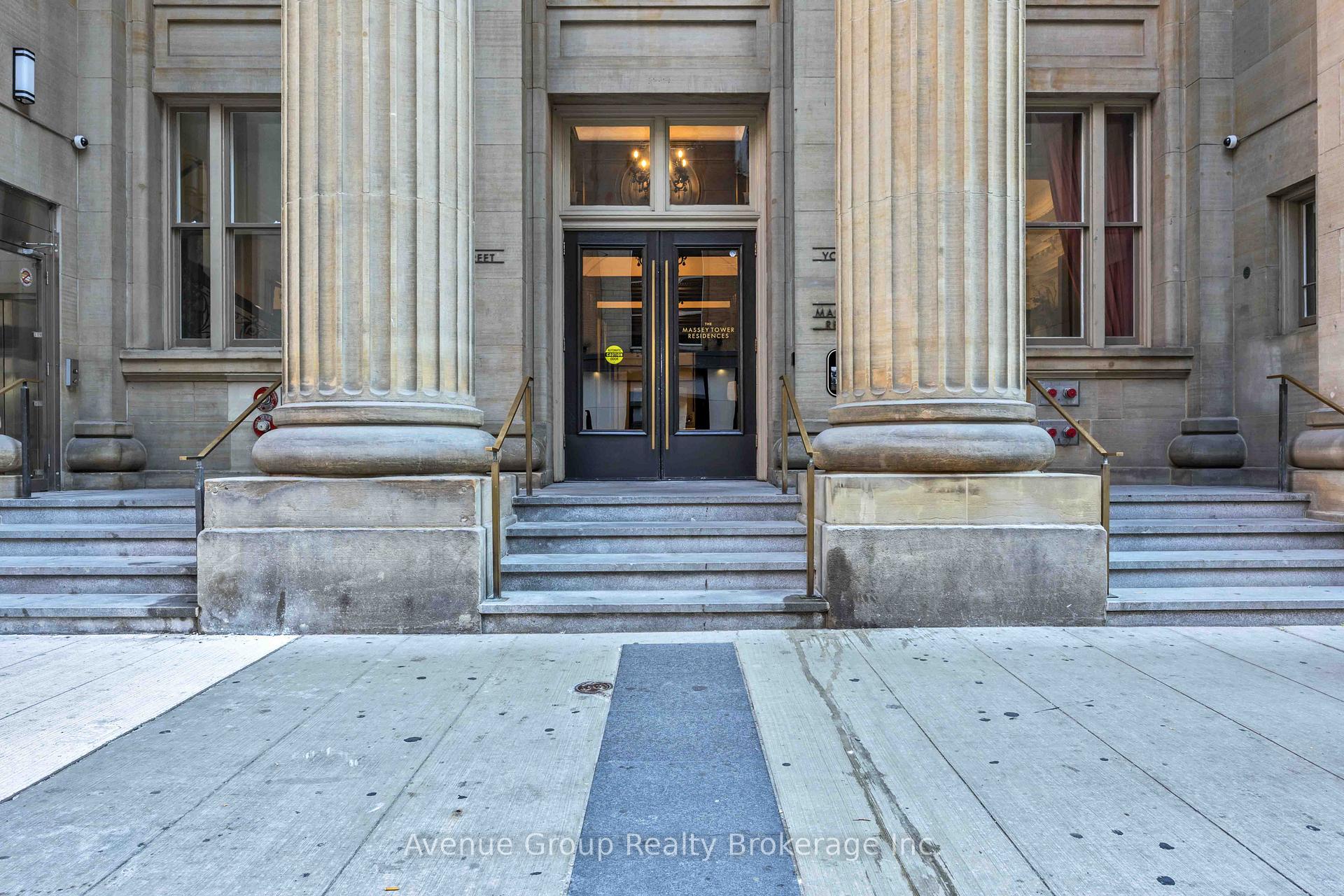 Photo 15 of Unit 5713, 197 Yonge Street, Toronto, Church-Yonge Corridor — HOMEH