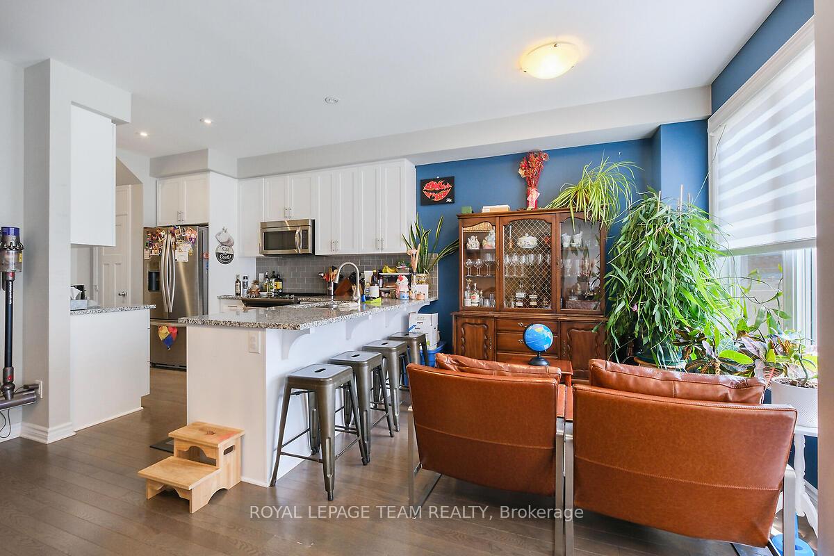 Photo 19 of 253 Fergus Crescent, Ottawa, Barrhaven - Cedargrove/Fraserdale — HOMEH