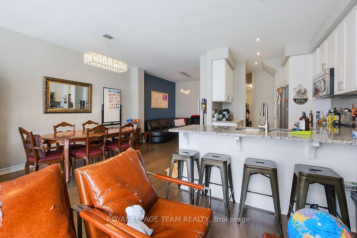 Photo 23 of 253 Fergus Crescent, Ottawa, Barrhaven - Cedargrove/Fraserdale — HOMEH