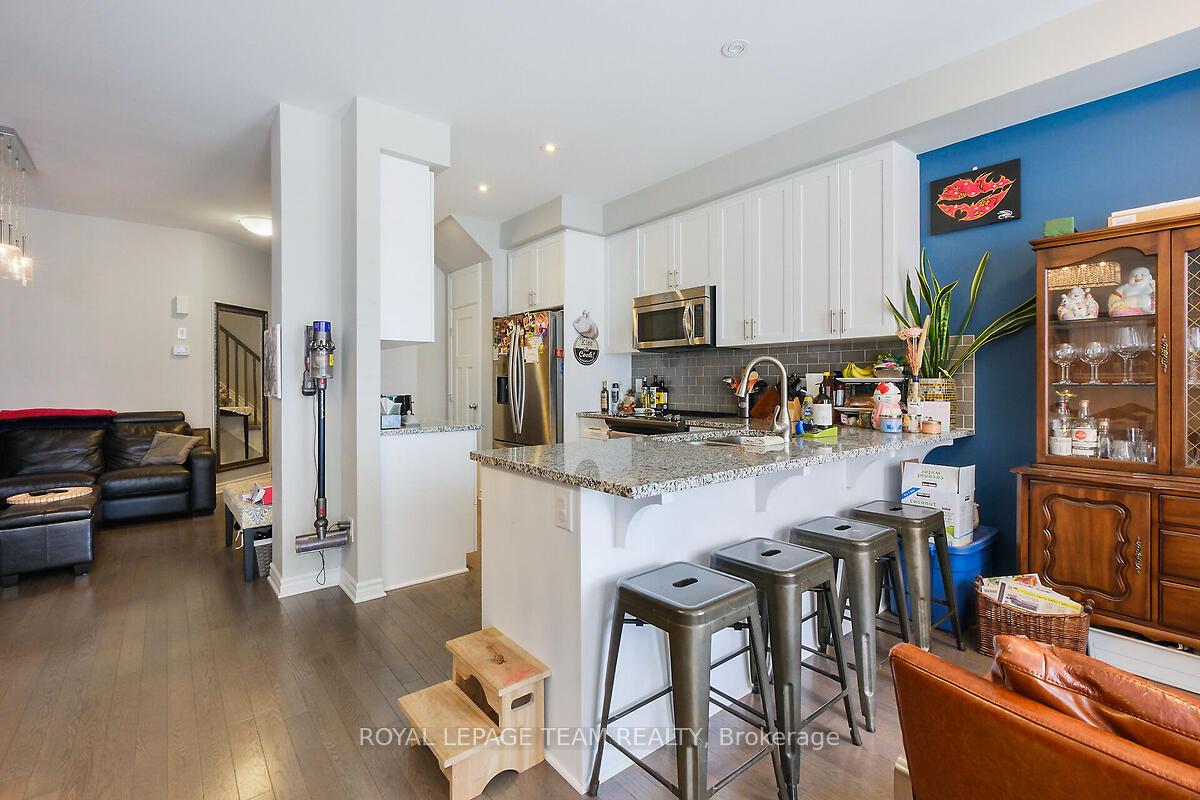 Photo 25 of 253 Fergus Crescent, Ottawa, Barrhaven - Cedargrove/Fraserdale — HOMEH