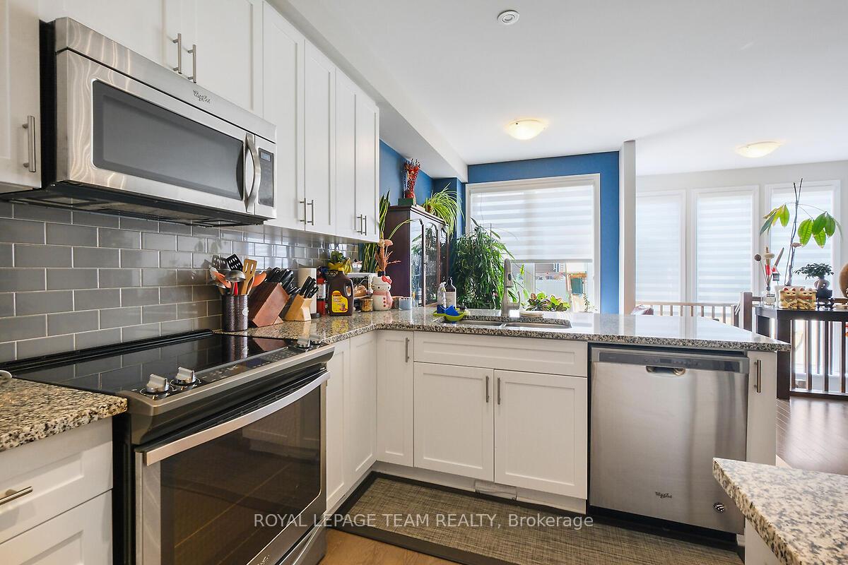 Photo 29 of 253 Fergus Crescent, Ottawa, Barrhaven - Cedargrove/Fraserdale — HOMEH