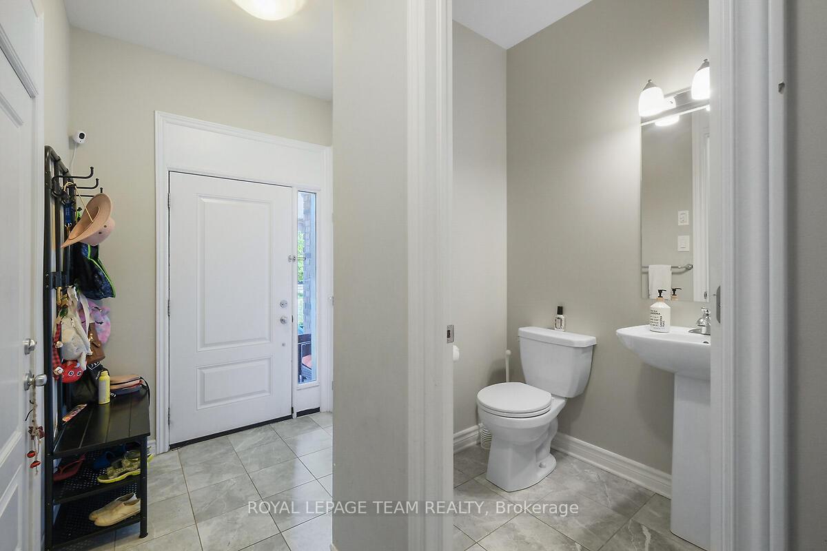 Photo 41 of 253 Fergus Crescent, Ottawa, Barrhaven - Cedargrove/Fraserdale — HOMEH
