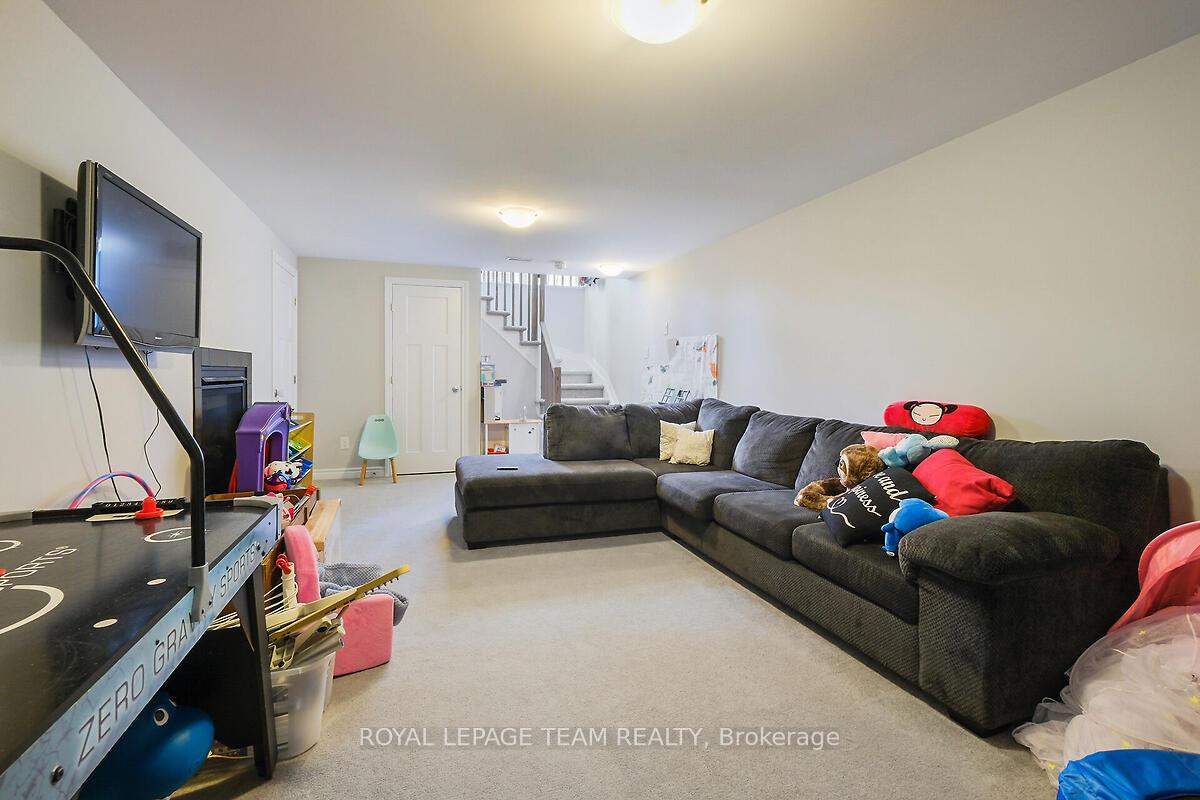 Photo 82 of 253 Fergus Crescent, Ottawa, Barrhaven - Cedargrove/Fraserdale — HOMEH